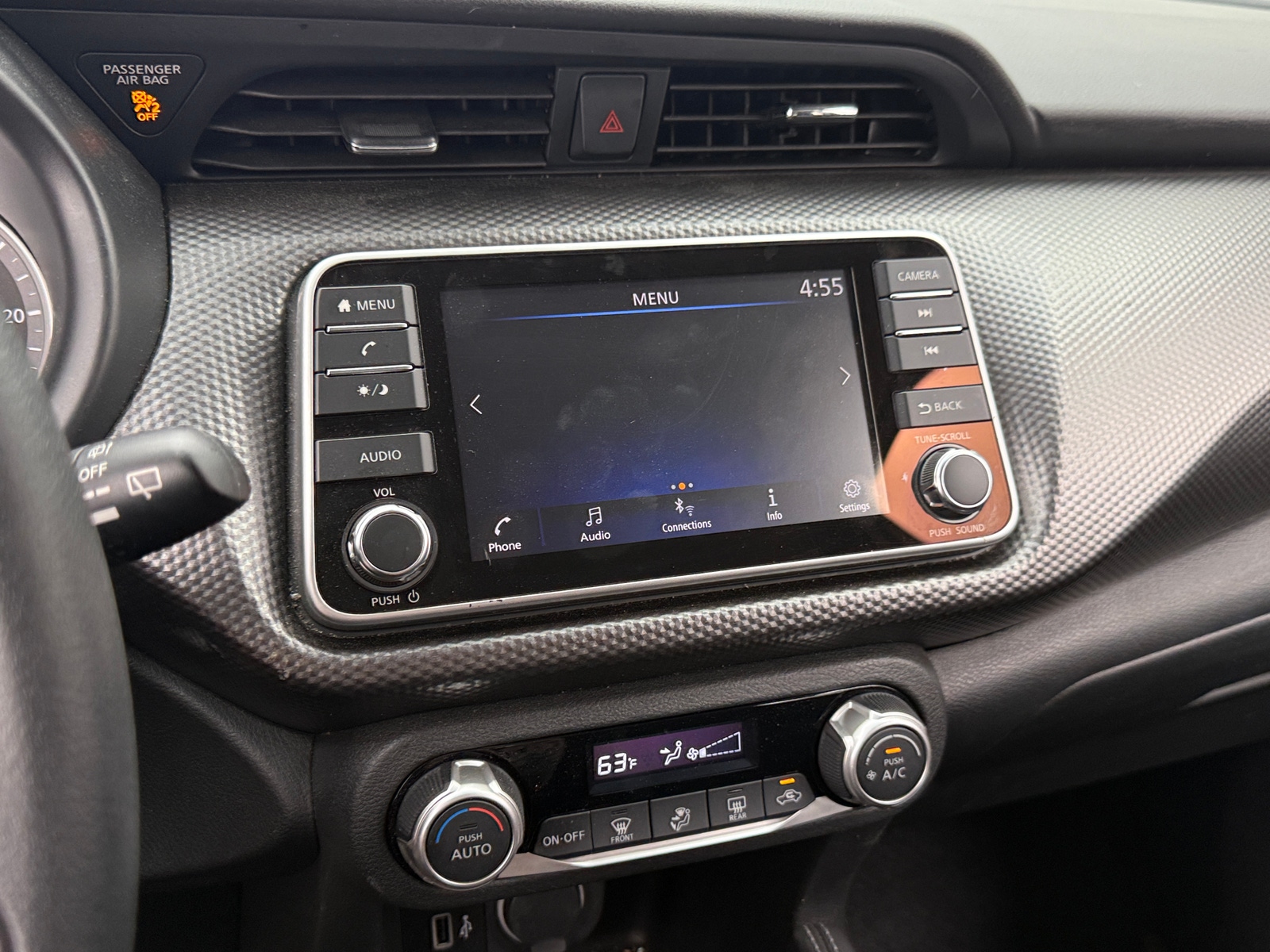 Thumbnail: 2020 Nissan Kicks - 4