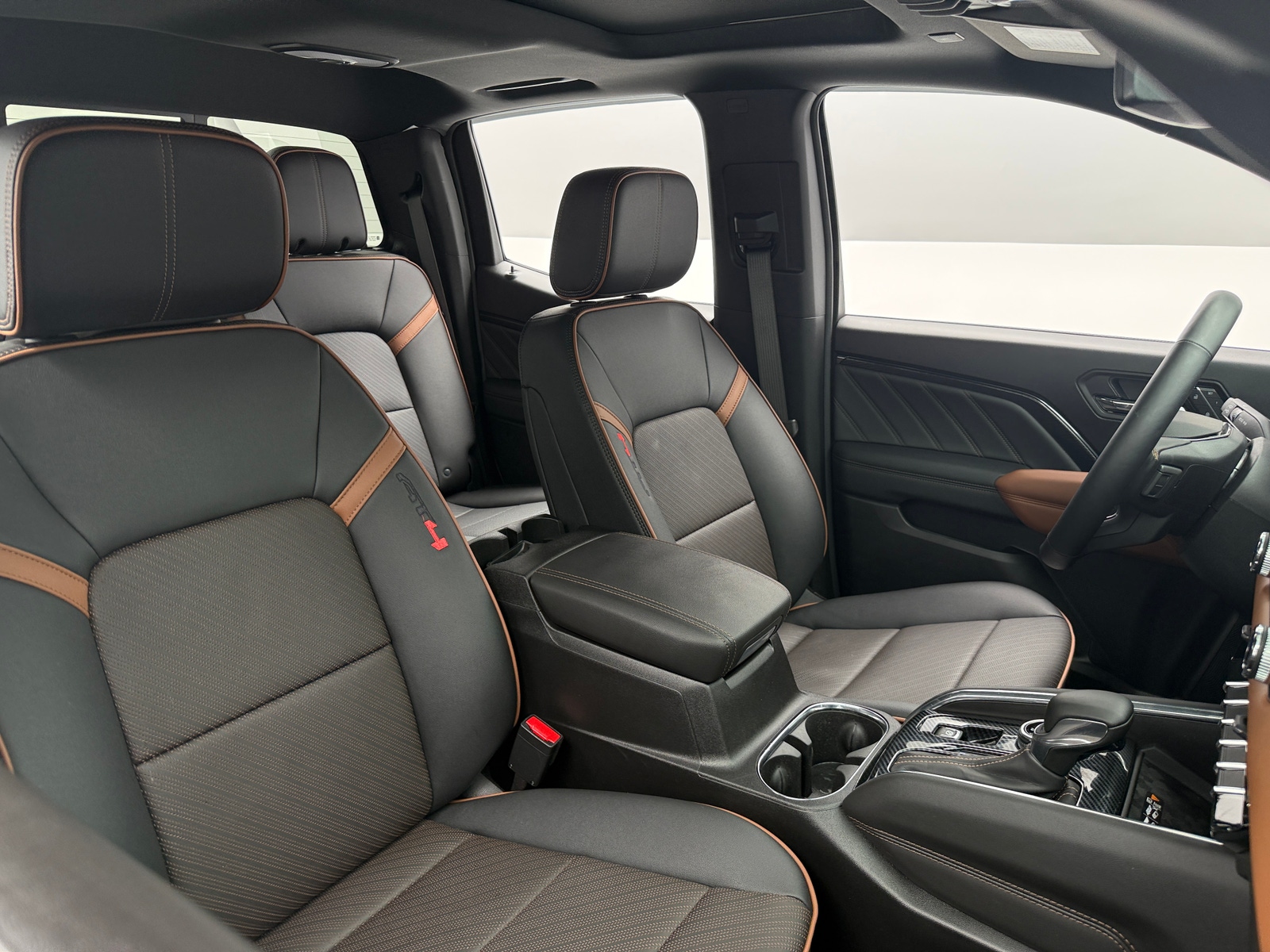 Thumbnail: 2025 GMC Canyon - 2