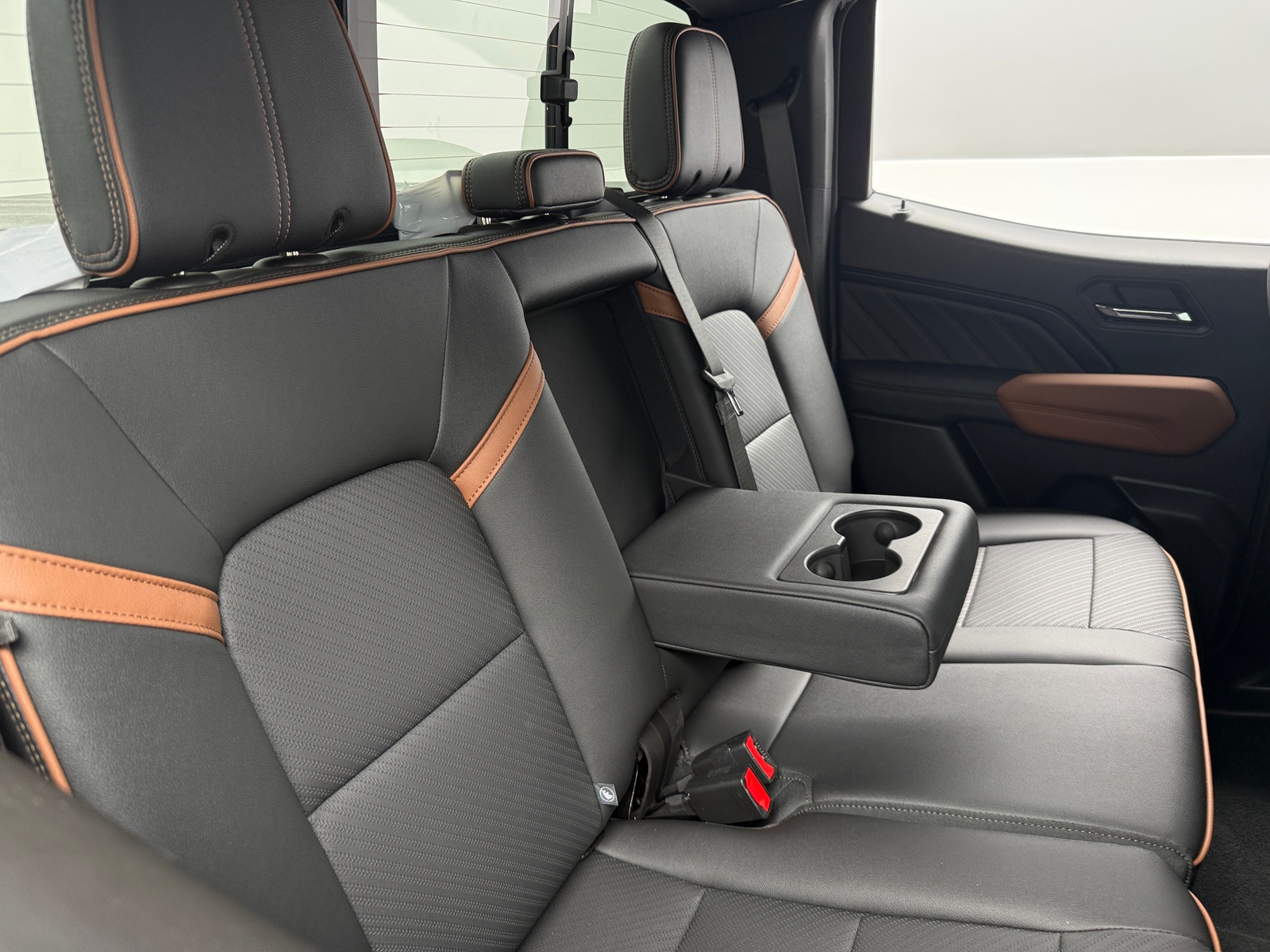 Thumbnail: 2025 GMC Canyon - 6