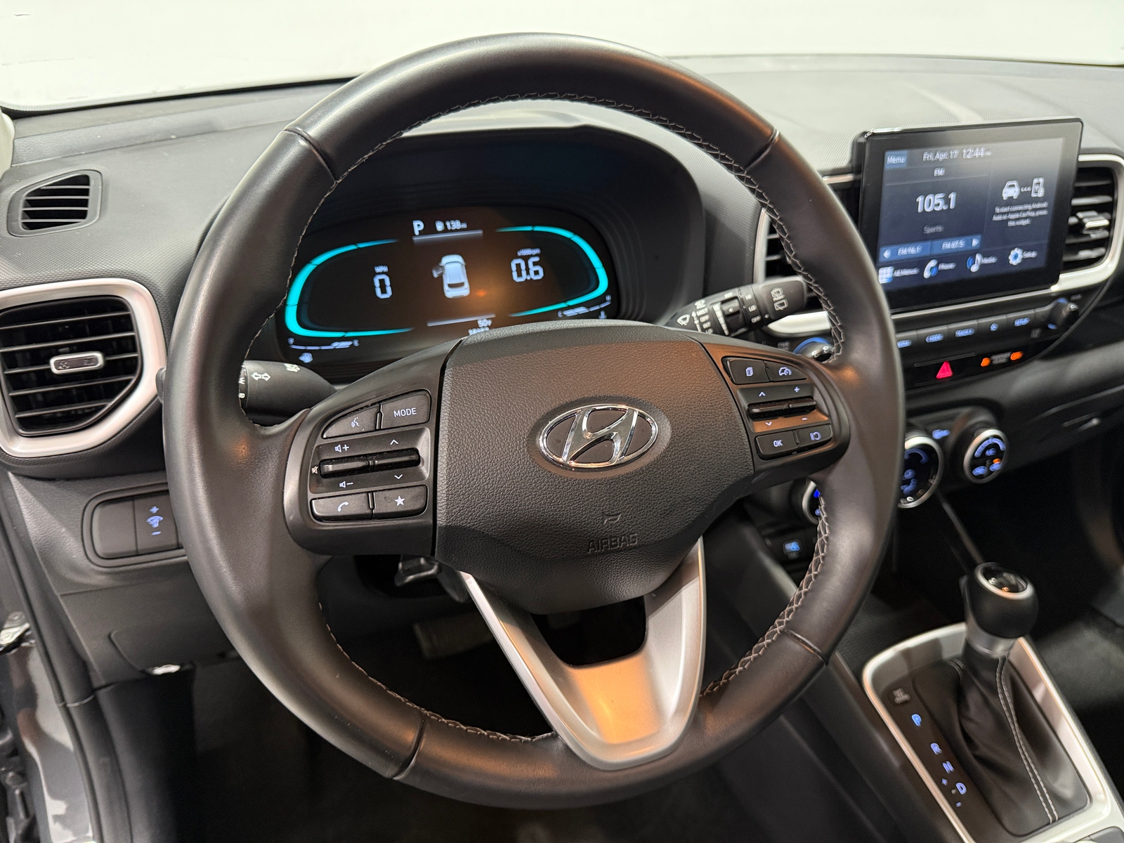 Thumbnail: 2025 Hyundai Venue - 5