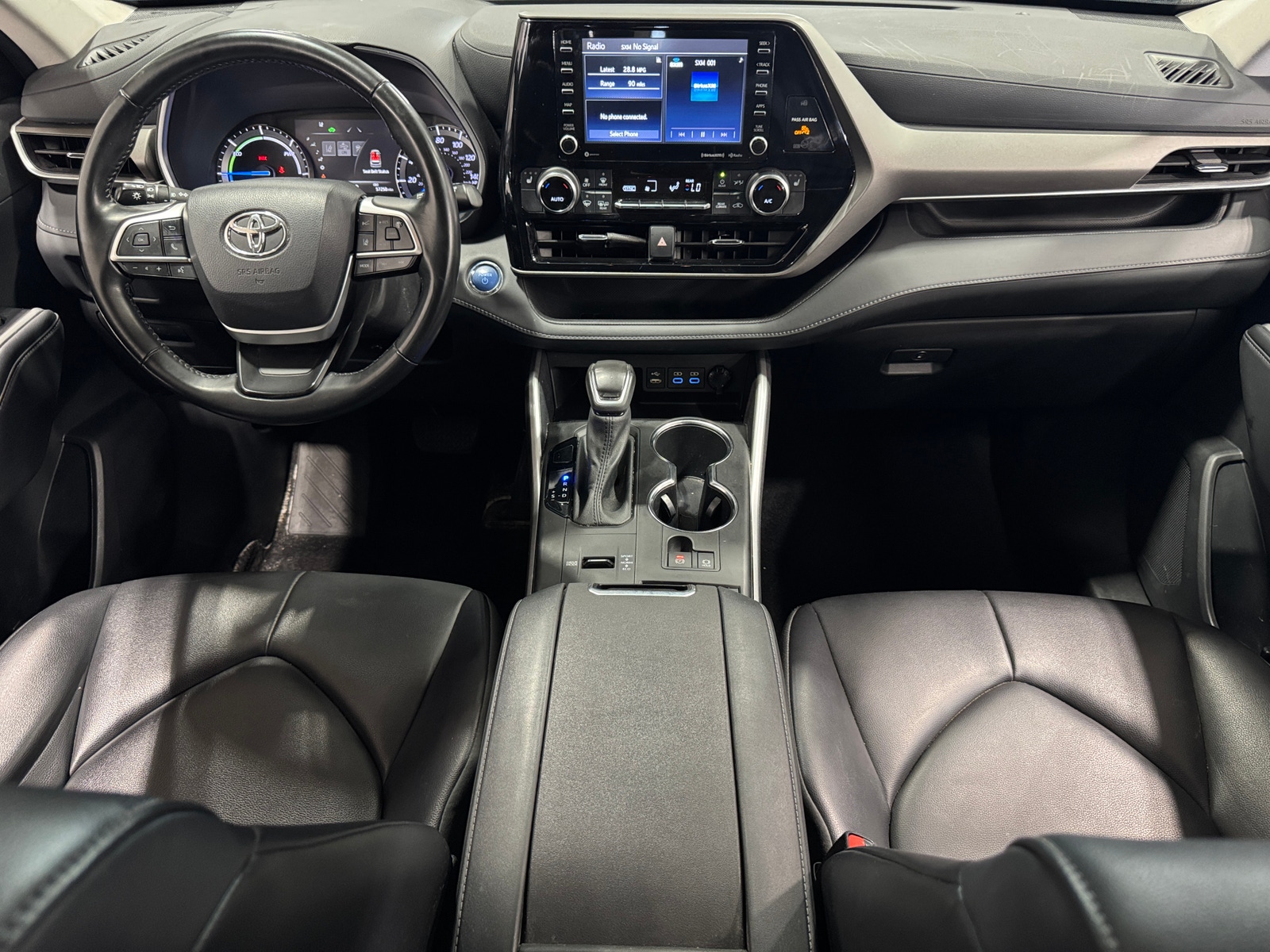 Thumbnail: 2022 Toyota Highlander - 2