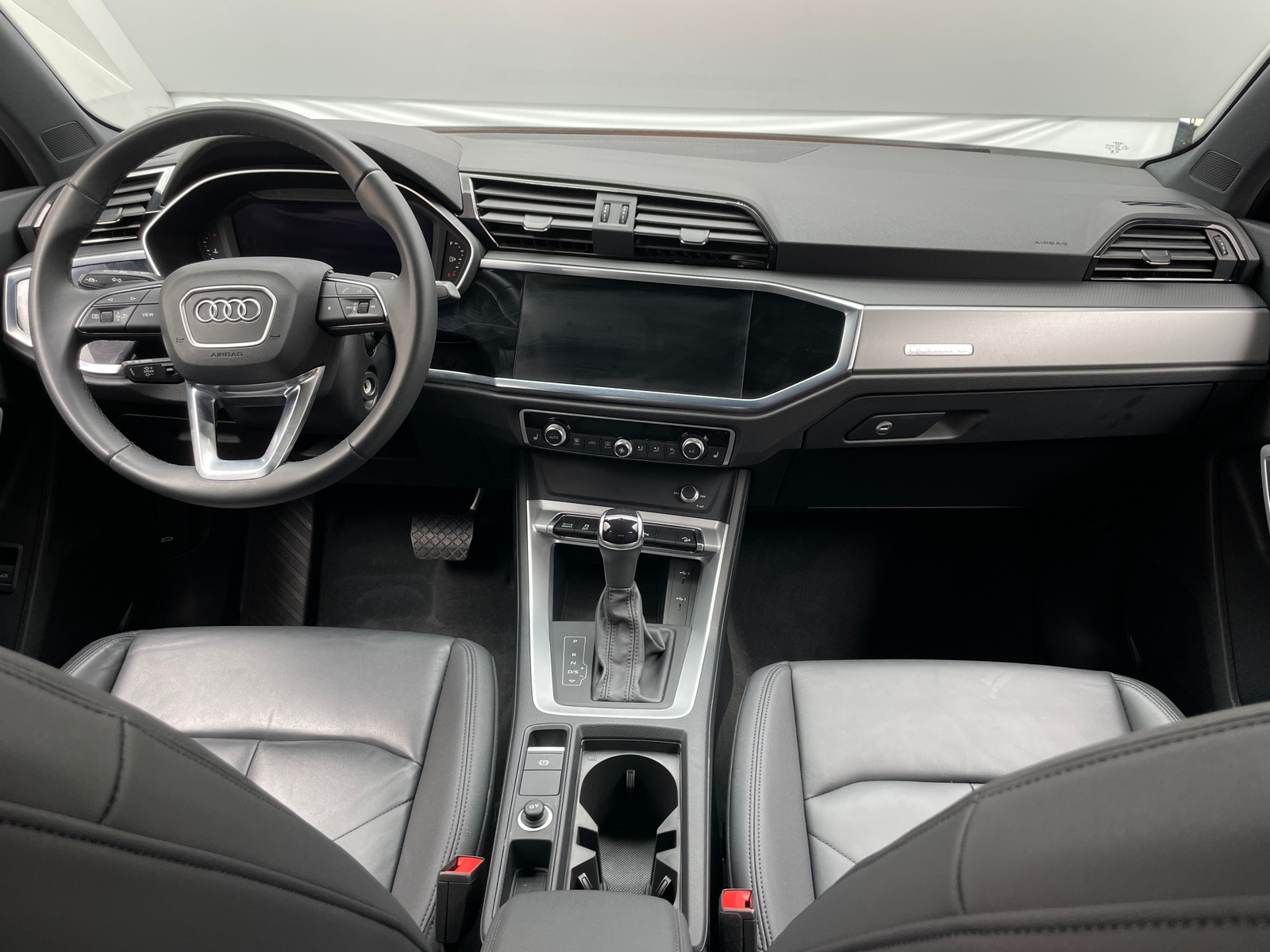 Thumbnail: 2025 Audi Q3 - 2