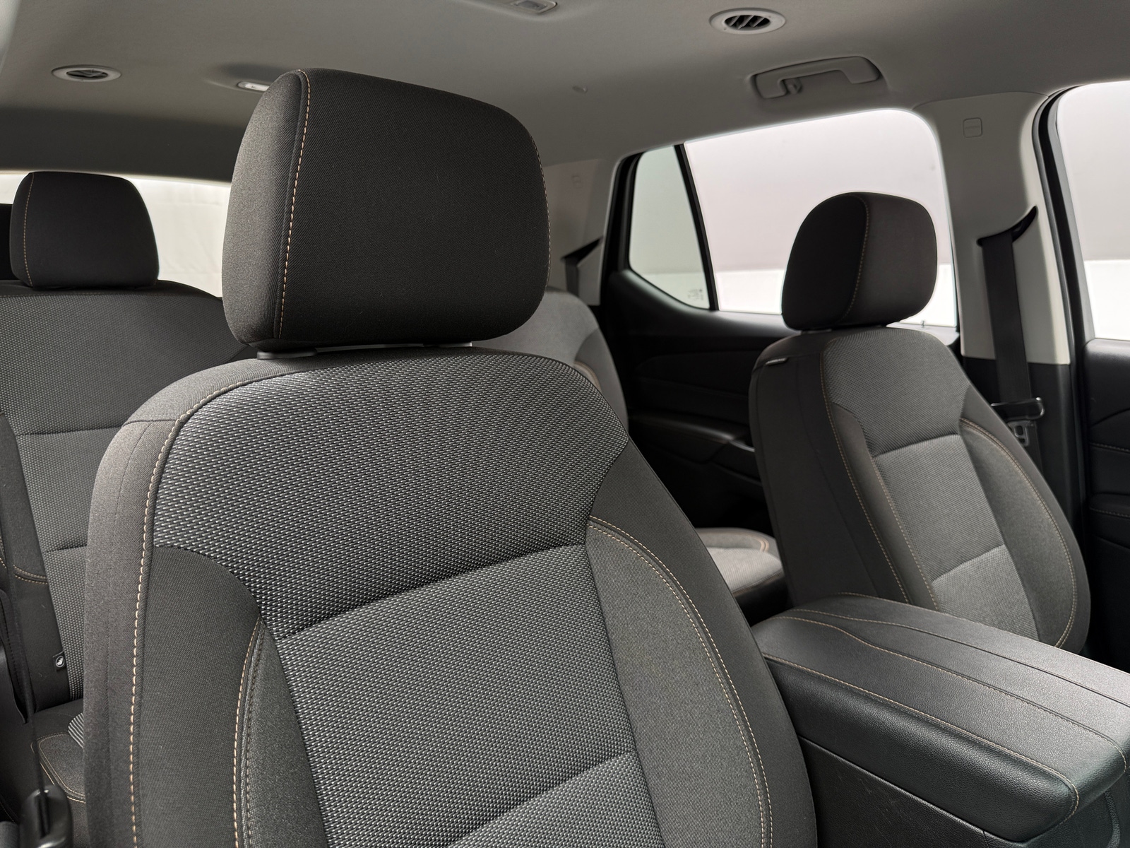 Thumbnail: 2021 Chevrolet Traverse - 2