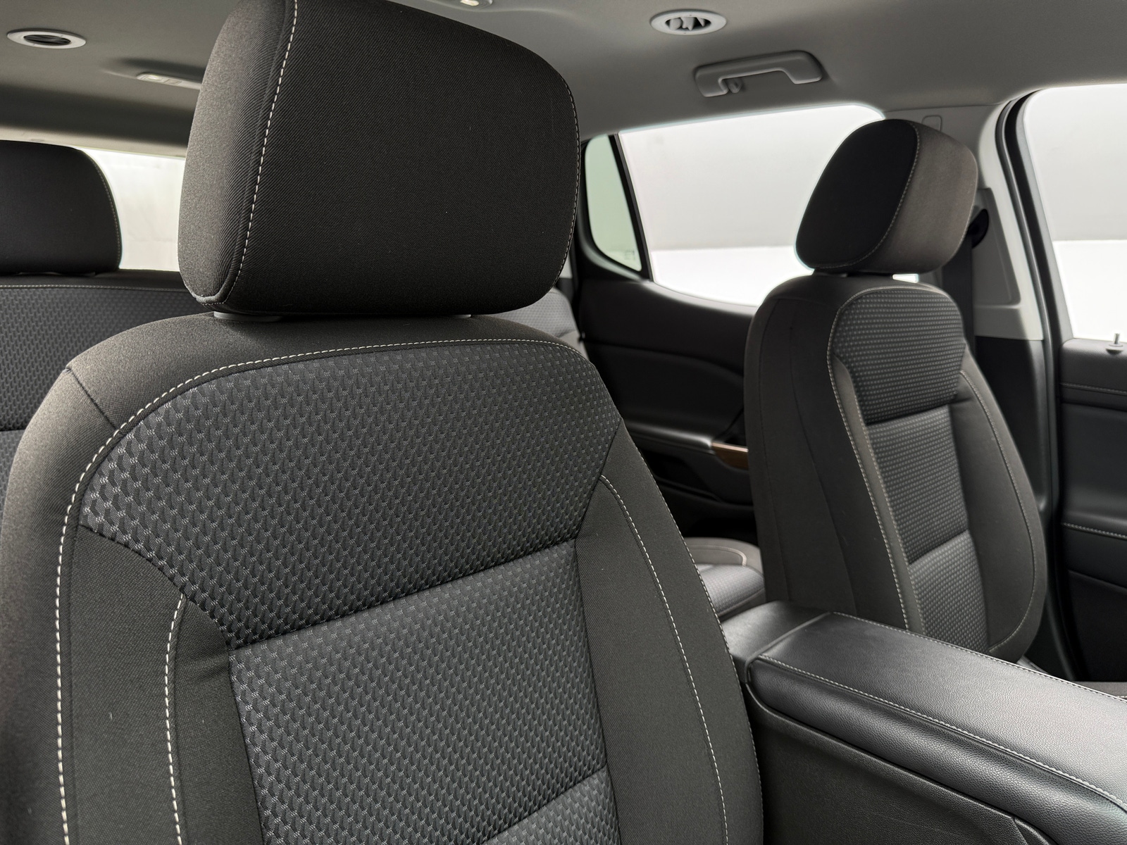 Thumbnail: 2023 GMC Acadia - 2