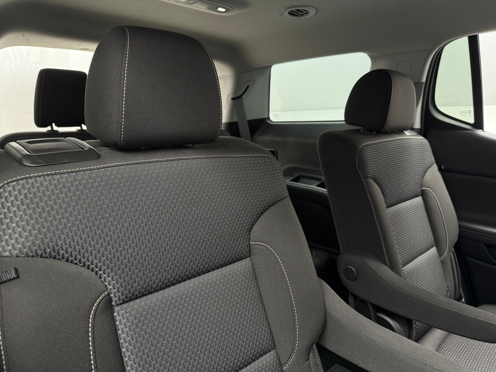 Thumbnail: 2023 GMC Acadia - 6