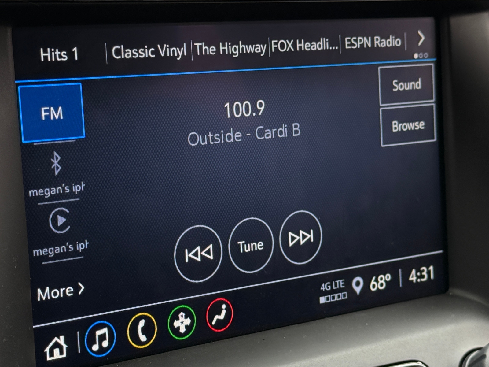 Thumbnail: 2023 GMC Acadia - 4