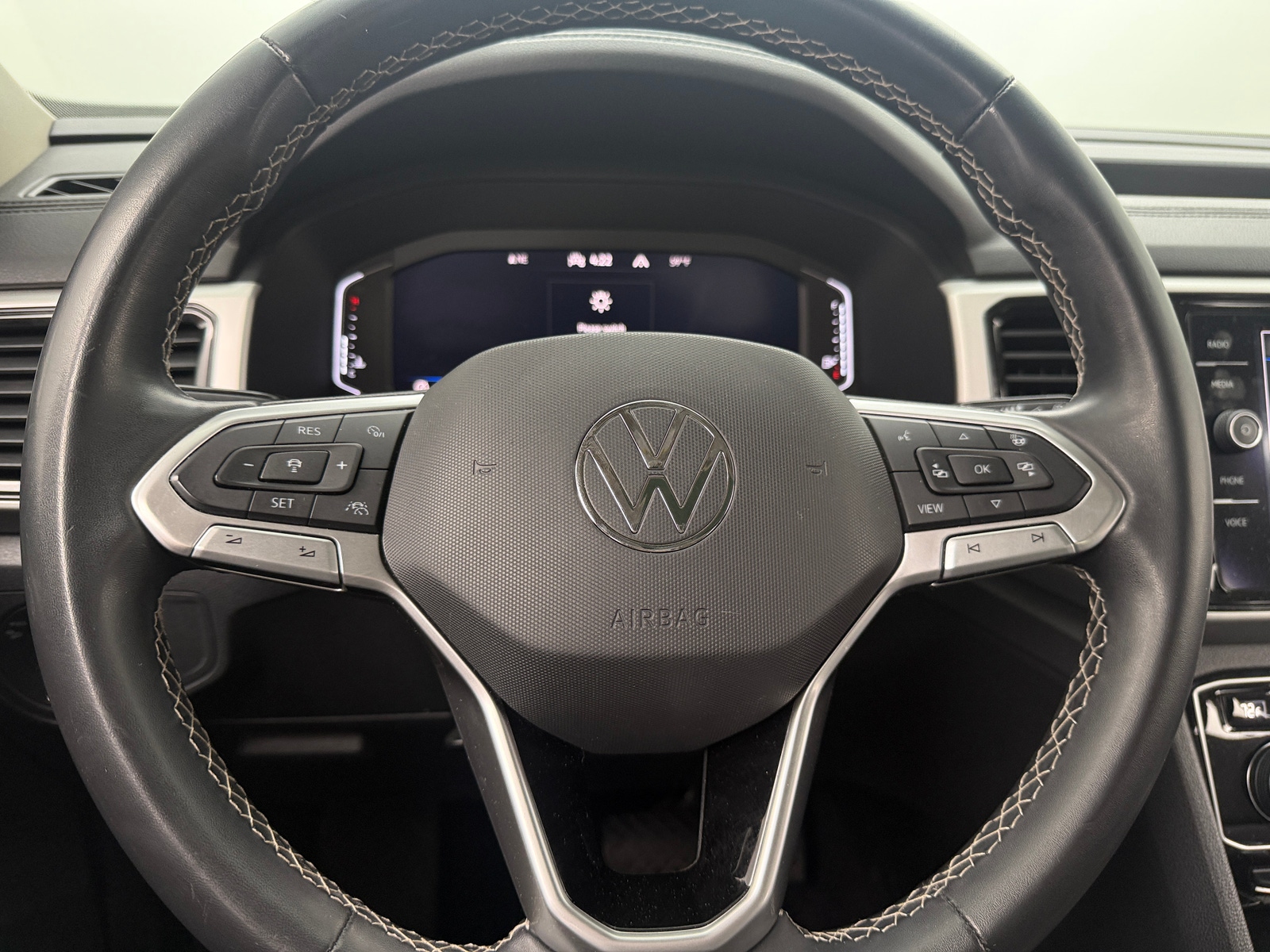 Thumbnail: 2021 Volkswagen Atlas - 4