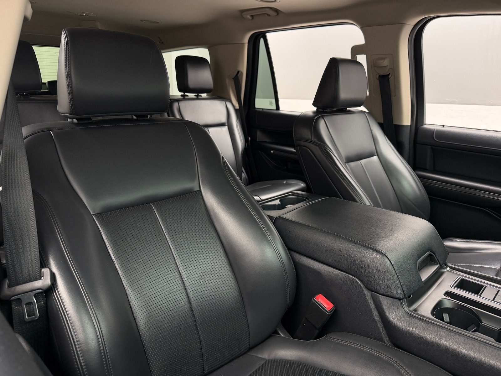 Thumbnail: 2022 Ford Expedition - 2