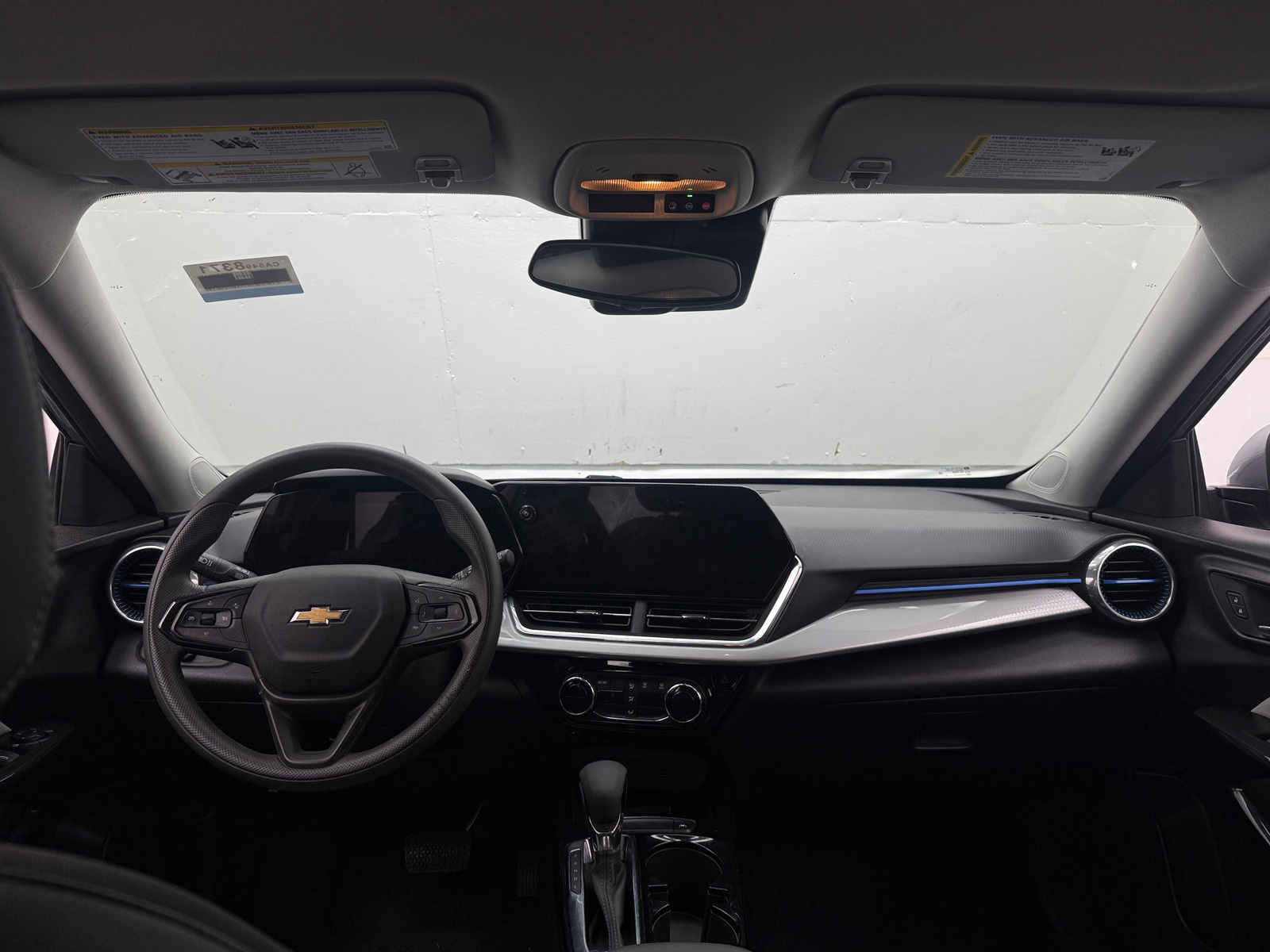 Thumbnail: 2025 Chevrolet Trax - 3