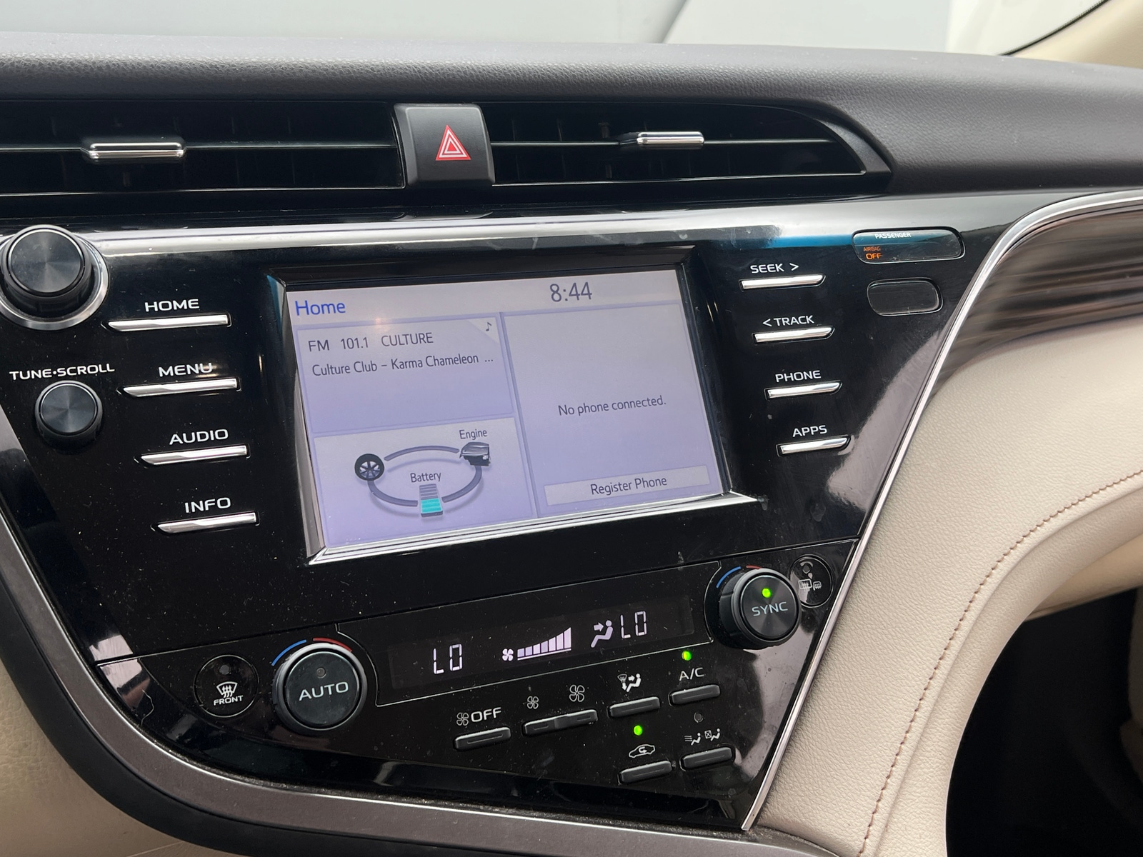 Thumbnail: 2018 Toyota Camry - 4