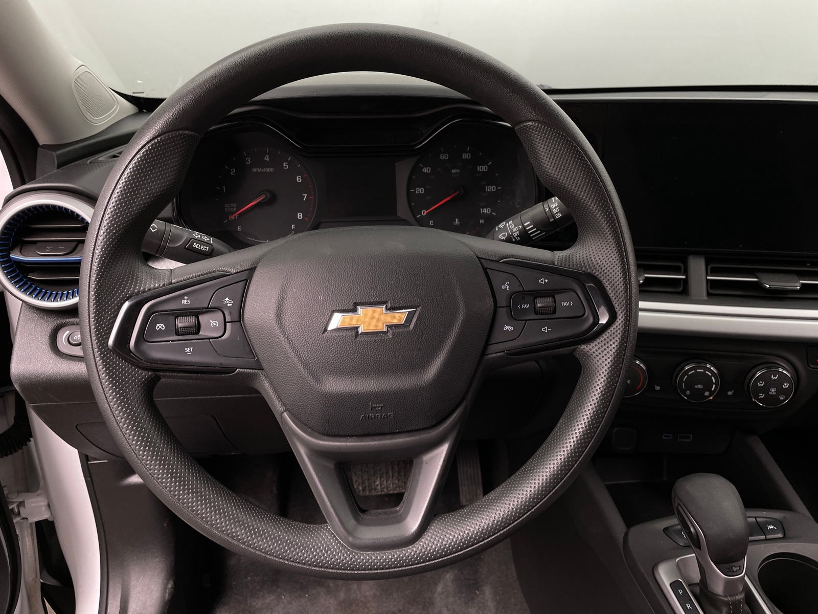 Thumbnail: 2024 Chevrolet Trax - 5