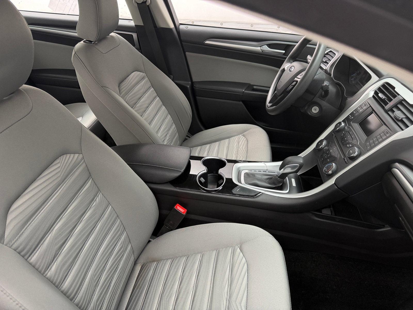 Thumbnail: 2016 Ford Fusion - 2