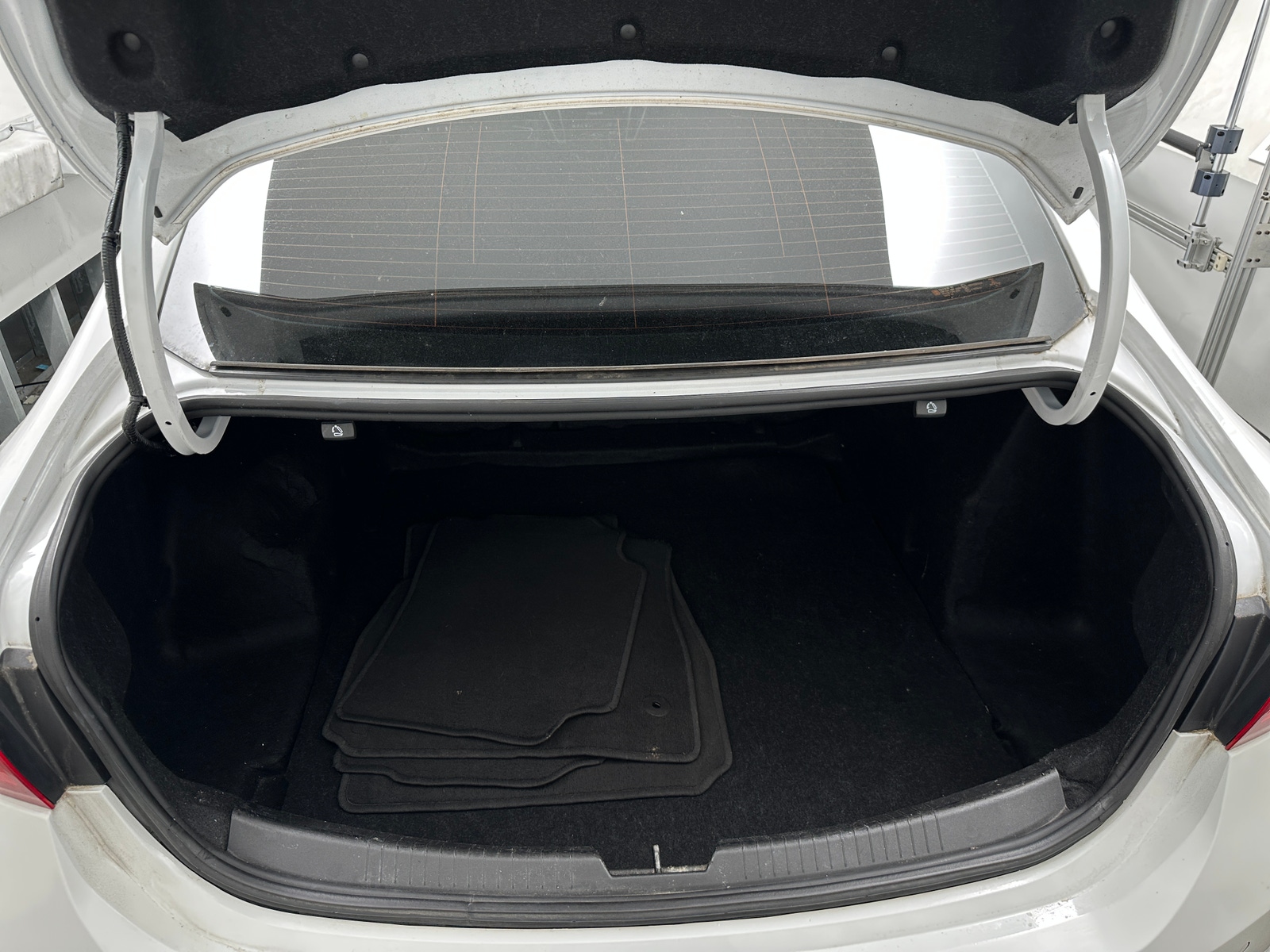 Thumbnail: 2023 Chevrolet Malibu - 7