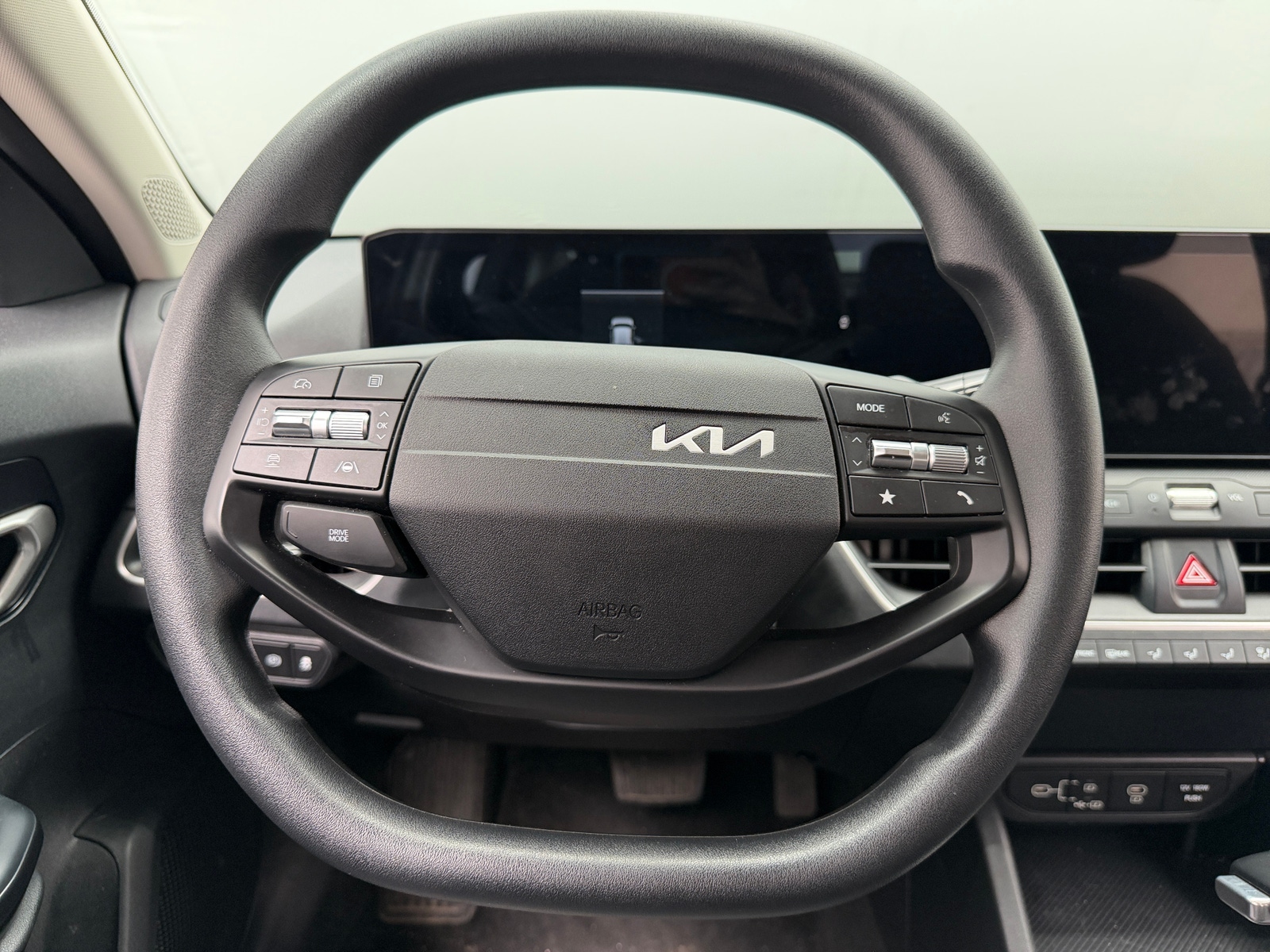 Thumbnail: 2025 Kia K4 - 5