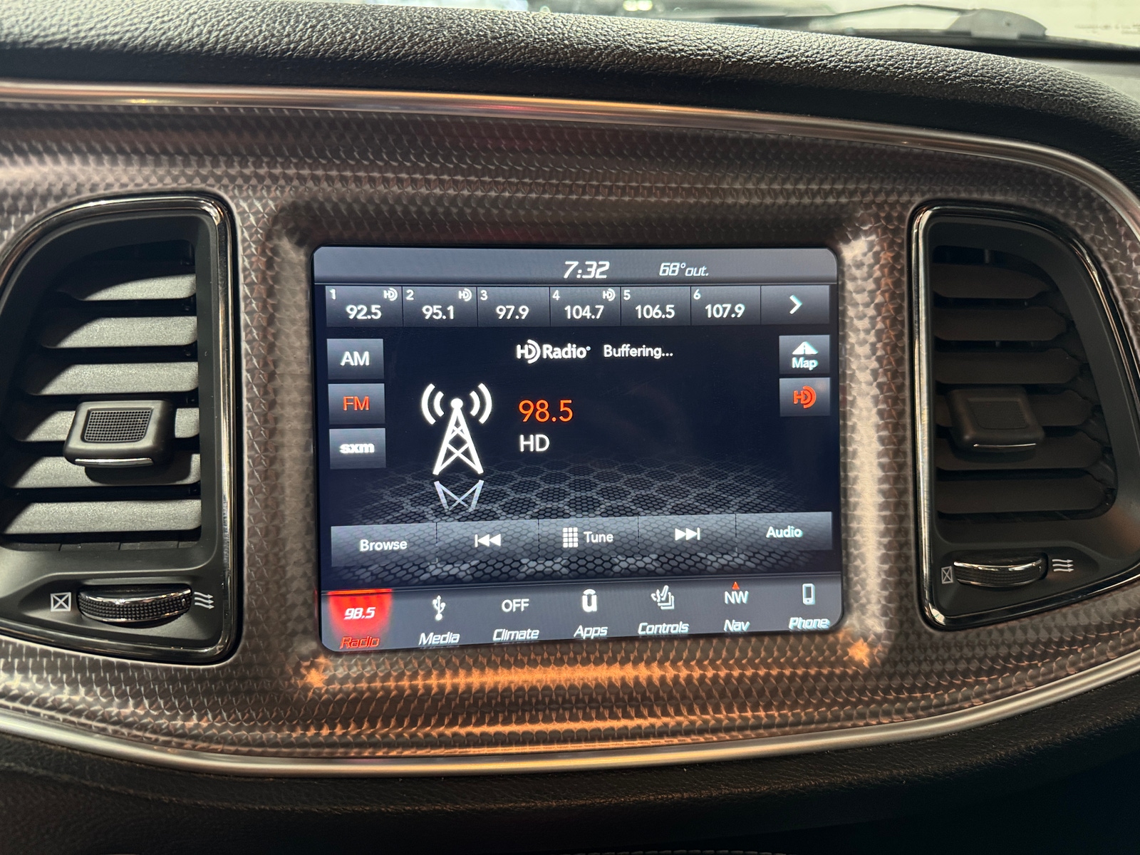 Thumbnail: 2019 Dodge Challenger - 2