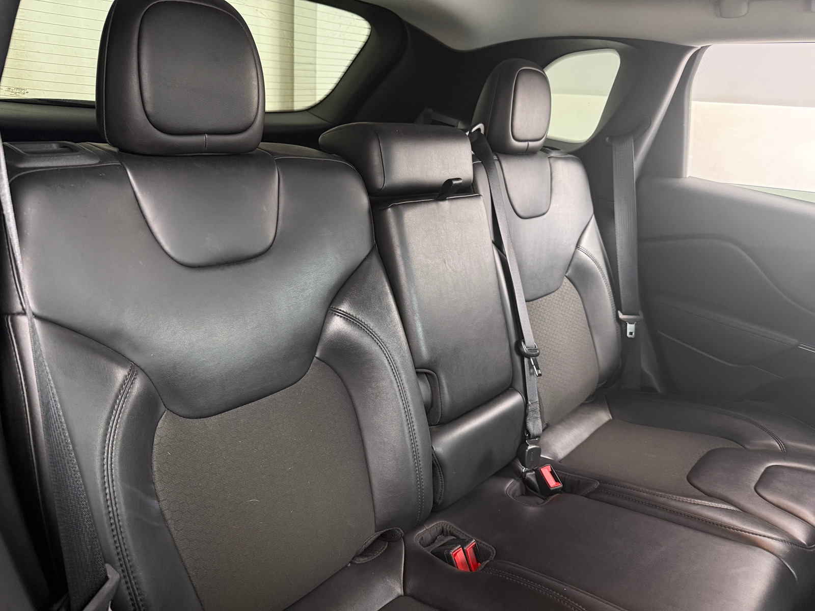 Thumbnail: 2021 Jeep Cherokee - 6