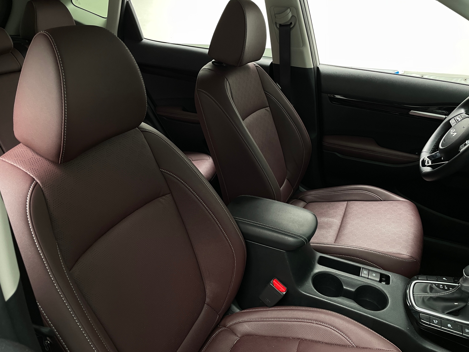 Thumbnail: 2023 Kia Seltos - 2