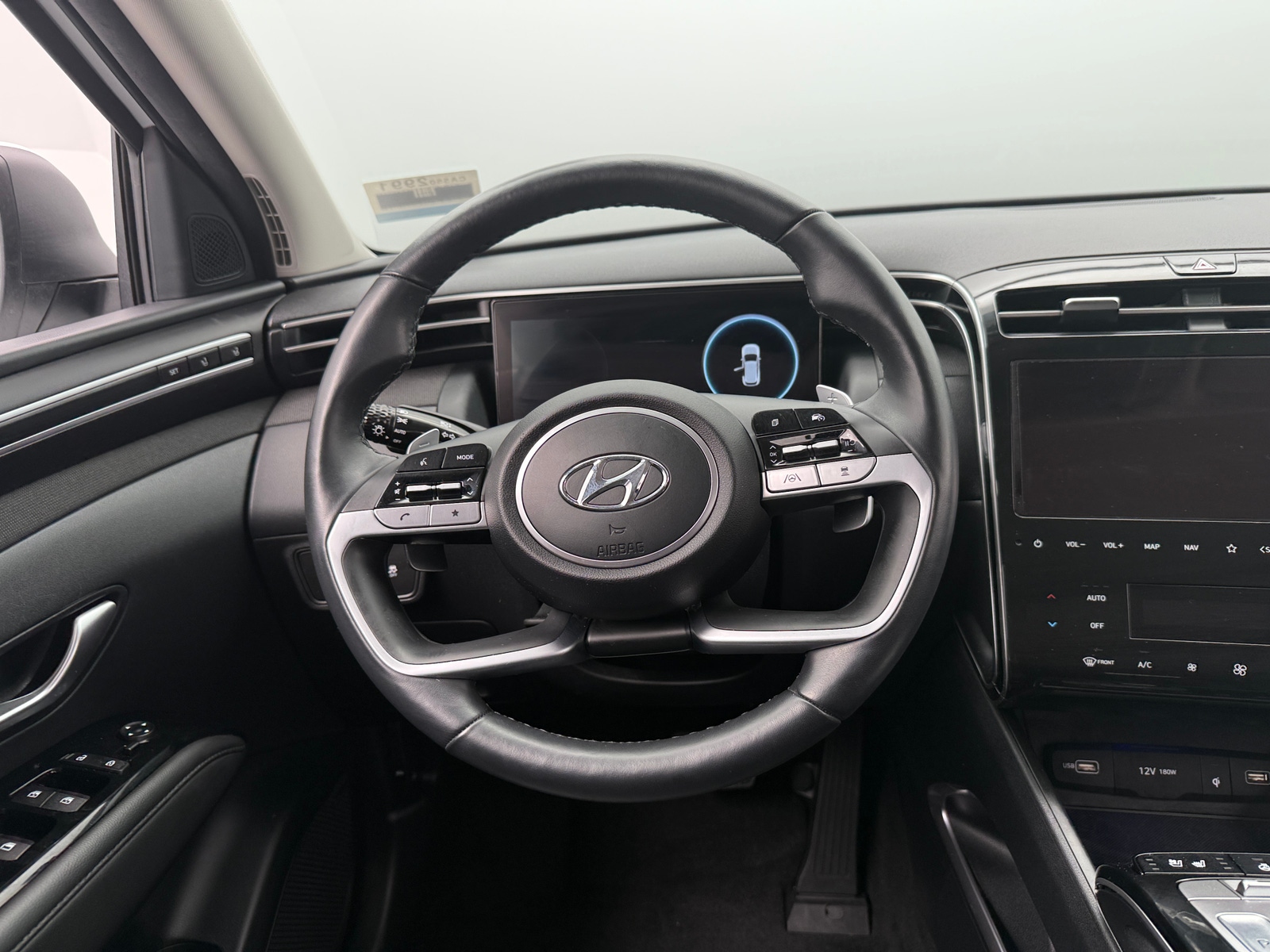 Thumbnail: 2022 Hyundai Tucson - 4