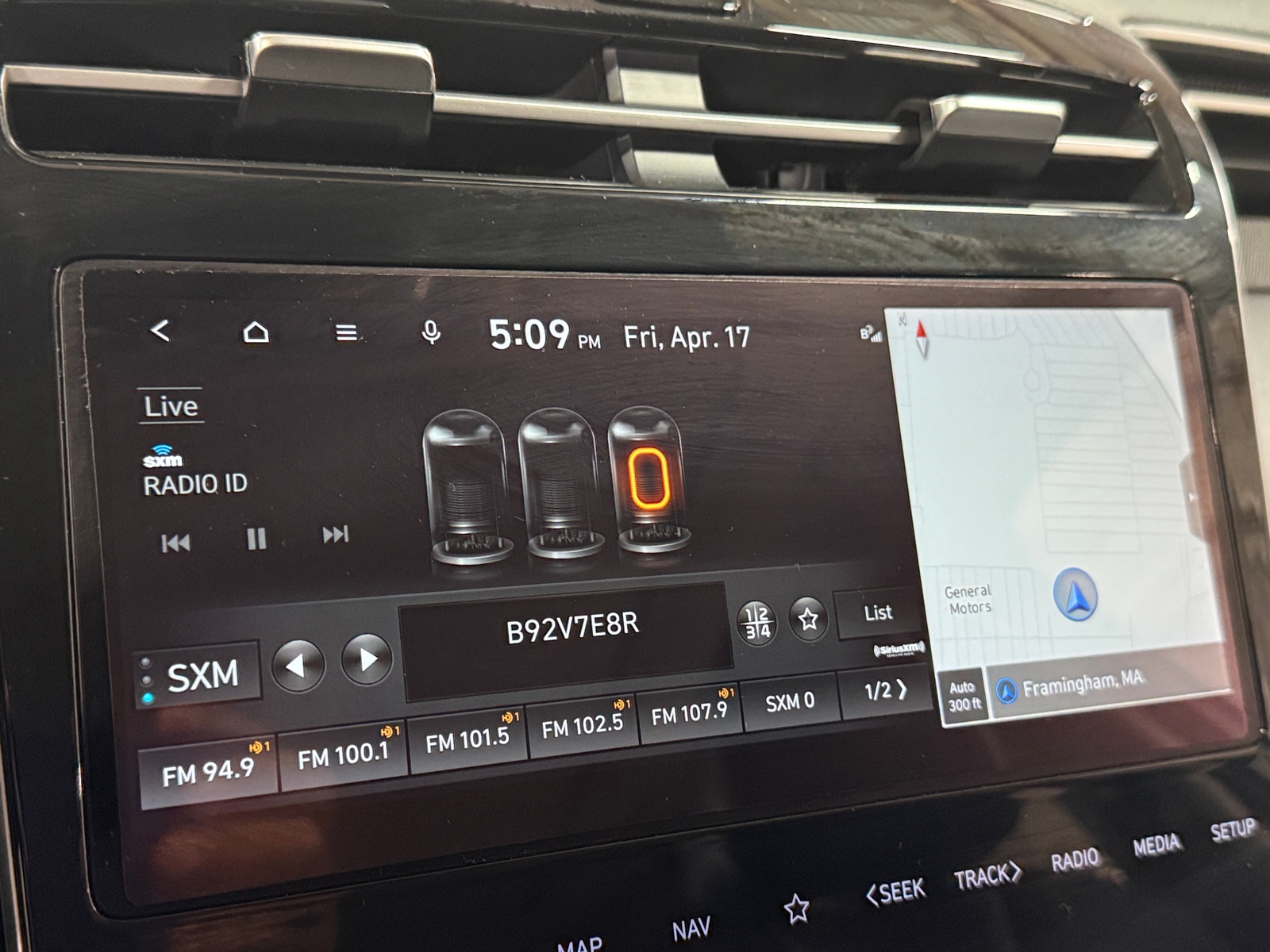 Thumbnail: 2022 Hyundai Tucson - 3