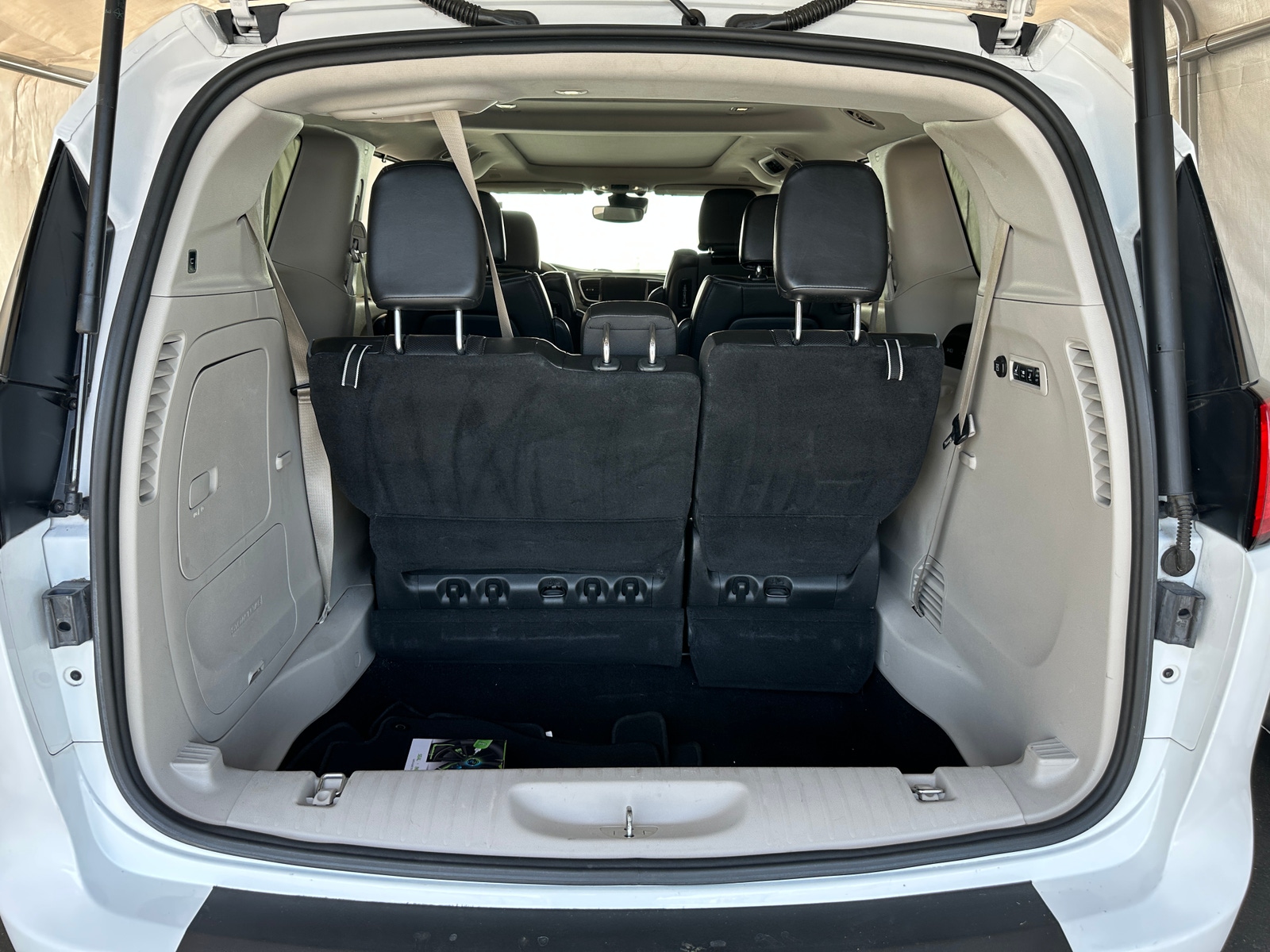 Thumbnail: 2019 Chrysler Pacifica - 6