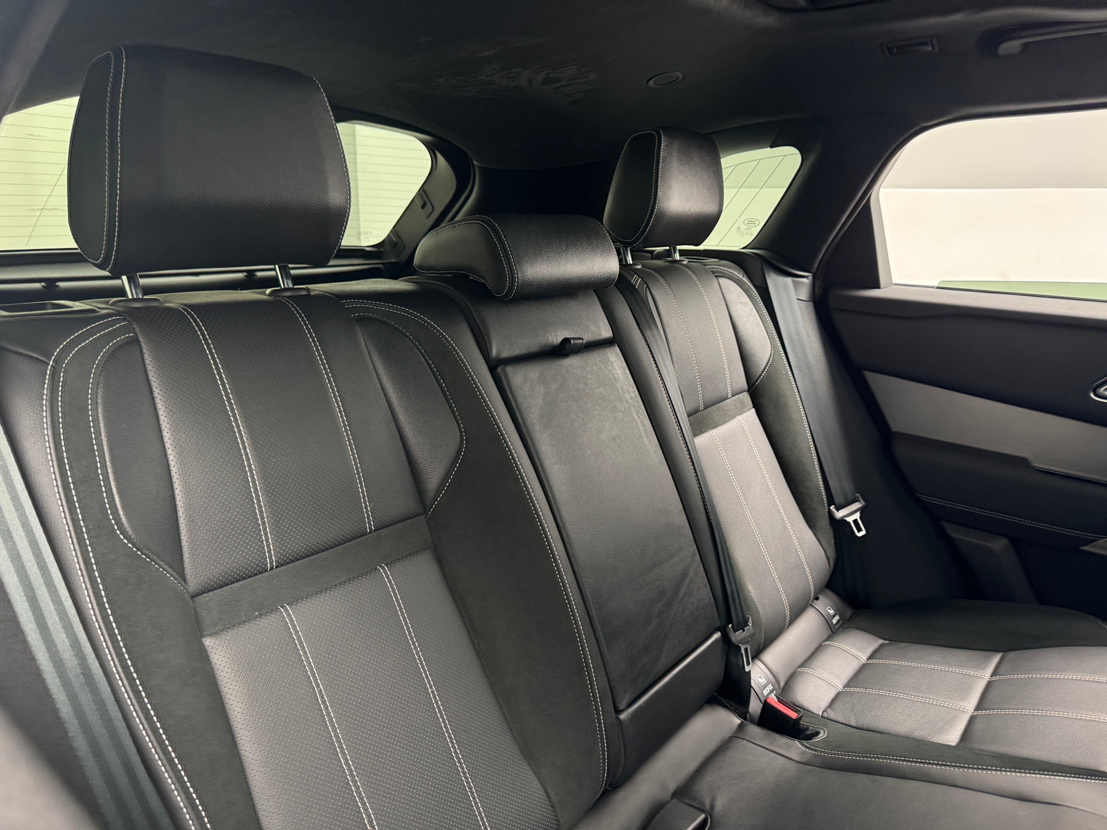 Thumbnail: 2023 Land Rover Range Rover Velar - 5