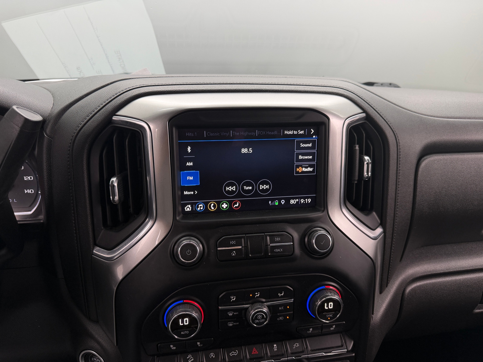 Thumbnail: 2019 Chevrolet Silverado 1500 - 4