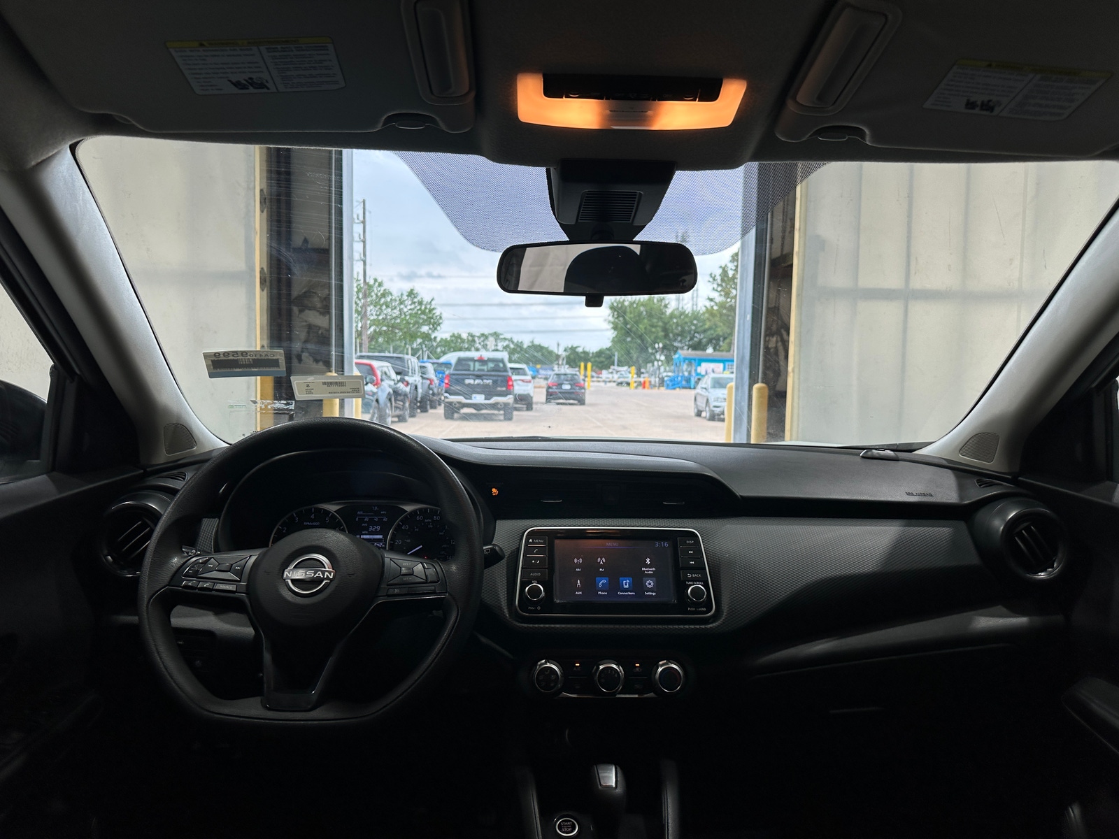 Thumbnail: 2024 Nissan Kicks - 3