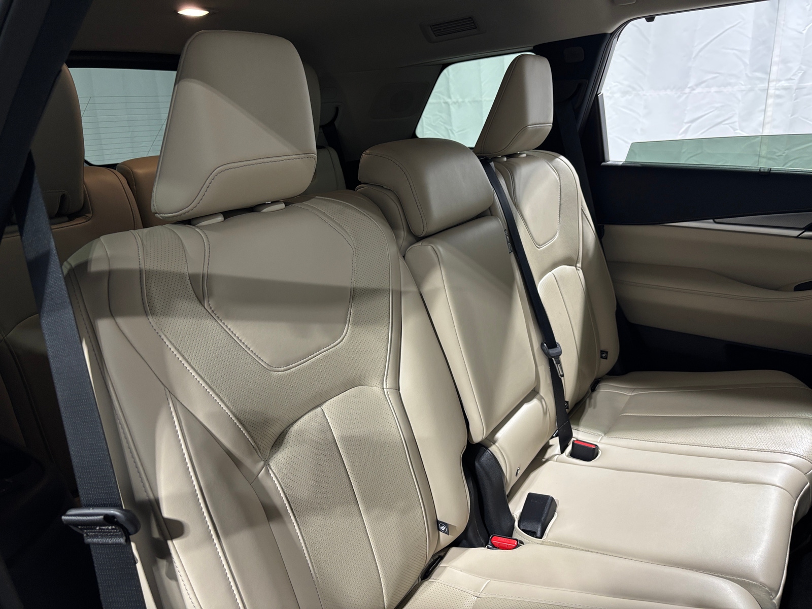 Thumbnail: 2023 INFINITI QX60 - 5