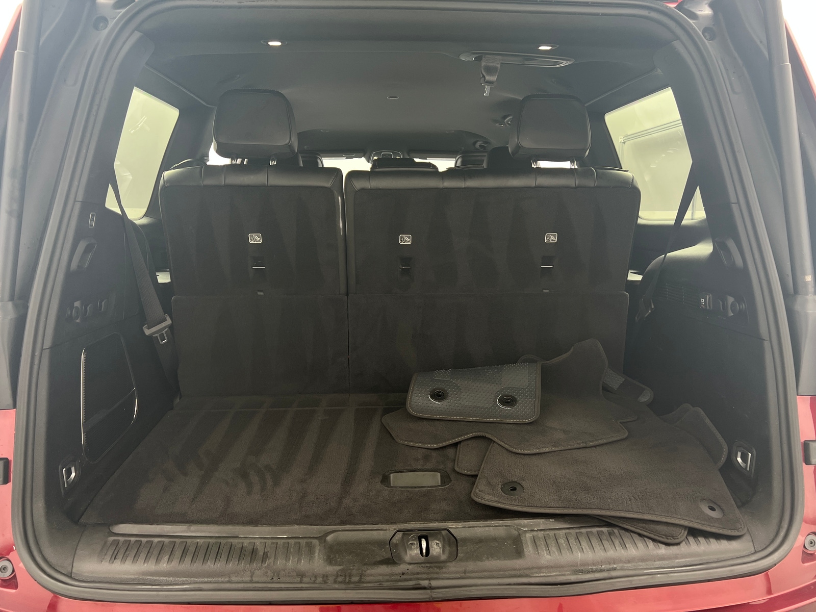 Thumbnail: 2023 Jeep Wagoneer - 6