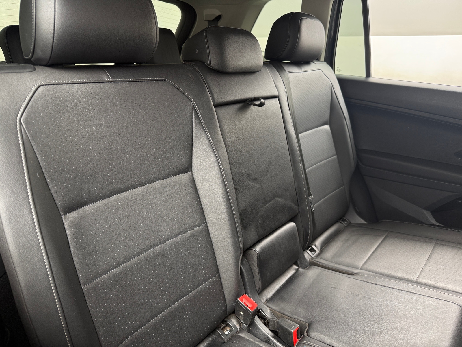 Thumbnail: 2018 Volkswagen Tiguan - 5