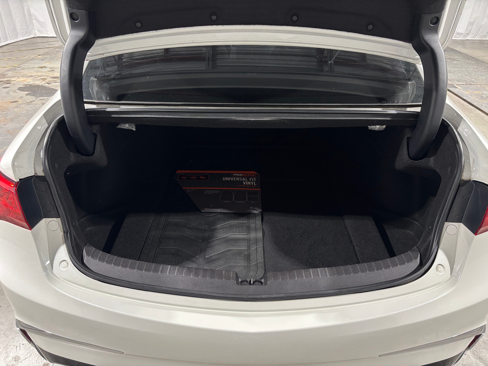 Thumbnail: 2020 Acura TLX - 6