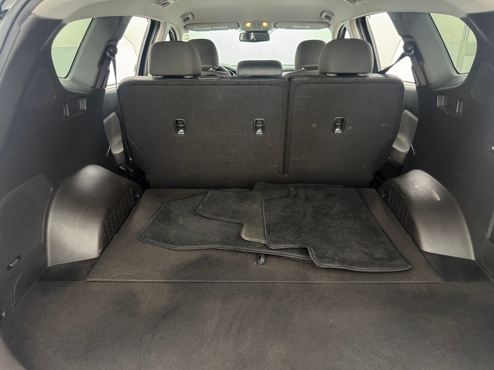 Thumbnail: 2019 Hyundai Santa Fe - 7