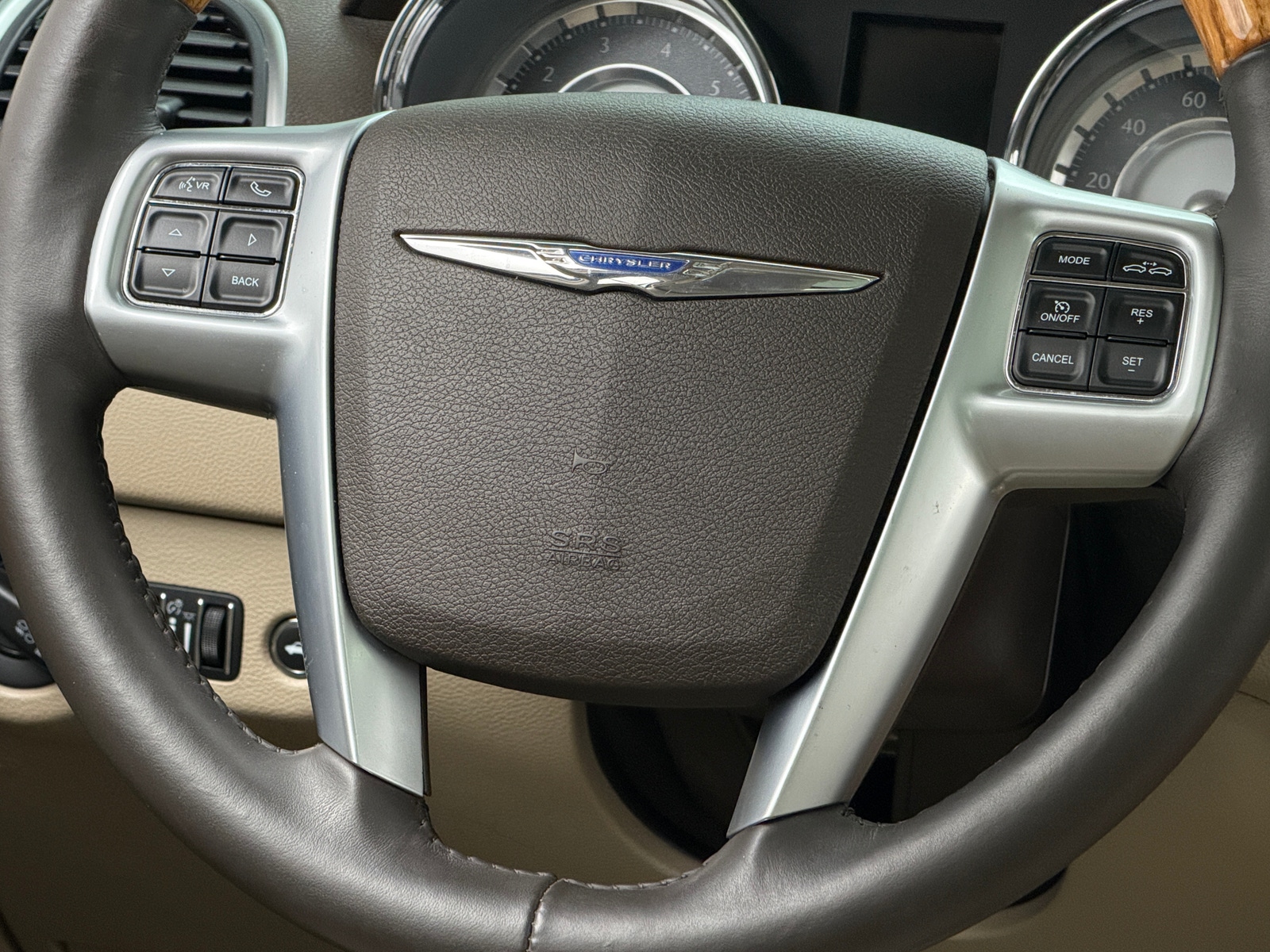 Thumbnail: 2013 Chrysler 300 - 4