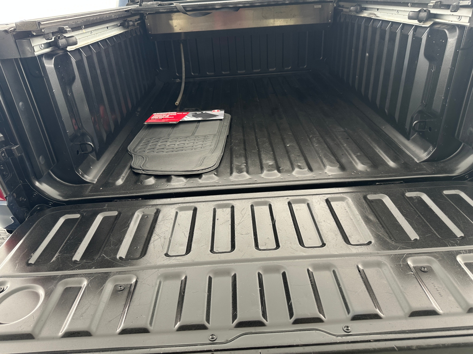 Thumbnail: 2019 Ford Econoline - 7