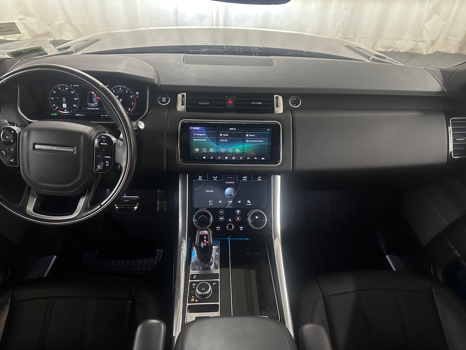 Thumbnail: 2021 Land Rover Range Rover Sport - 2