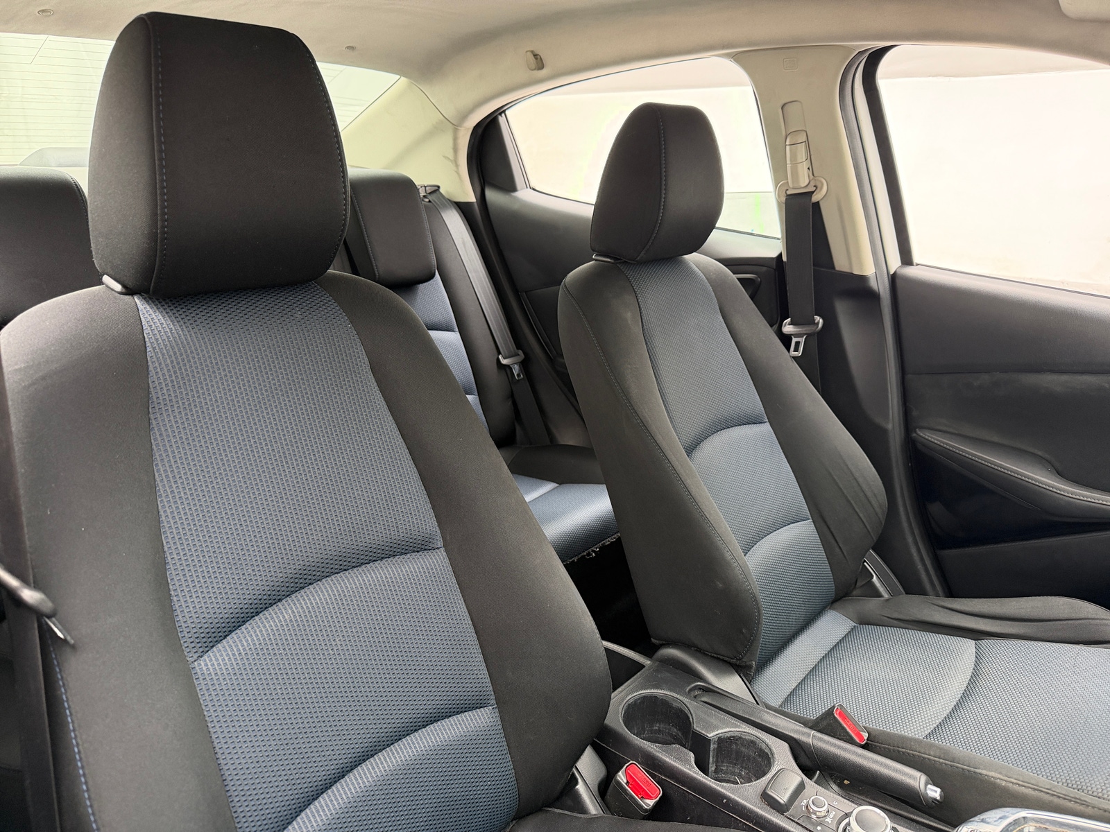 Thumbnail: 2017 Toyota Yaris iA - 2