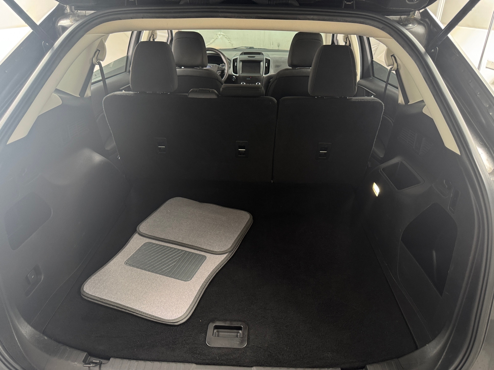 Thumbnail: 2020 Ford Edge - 7