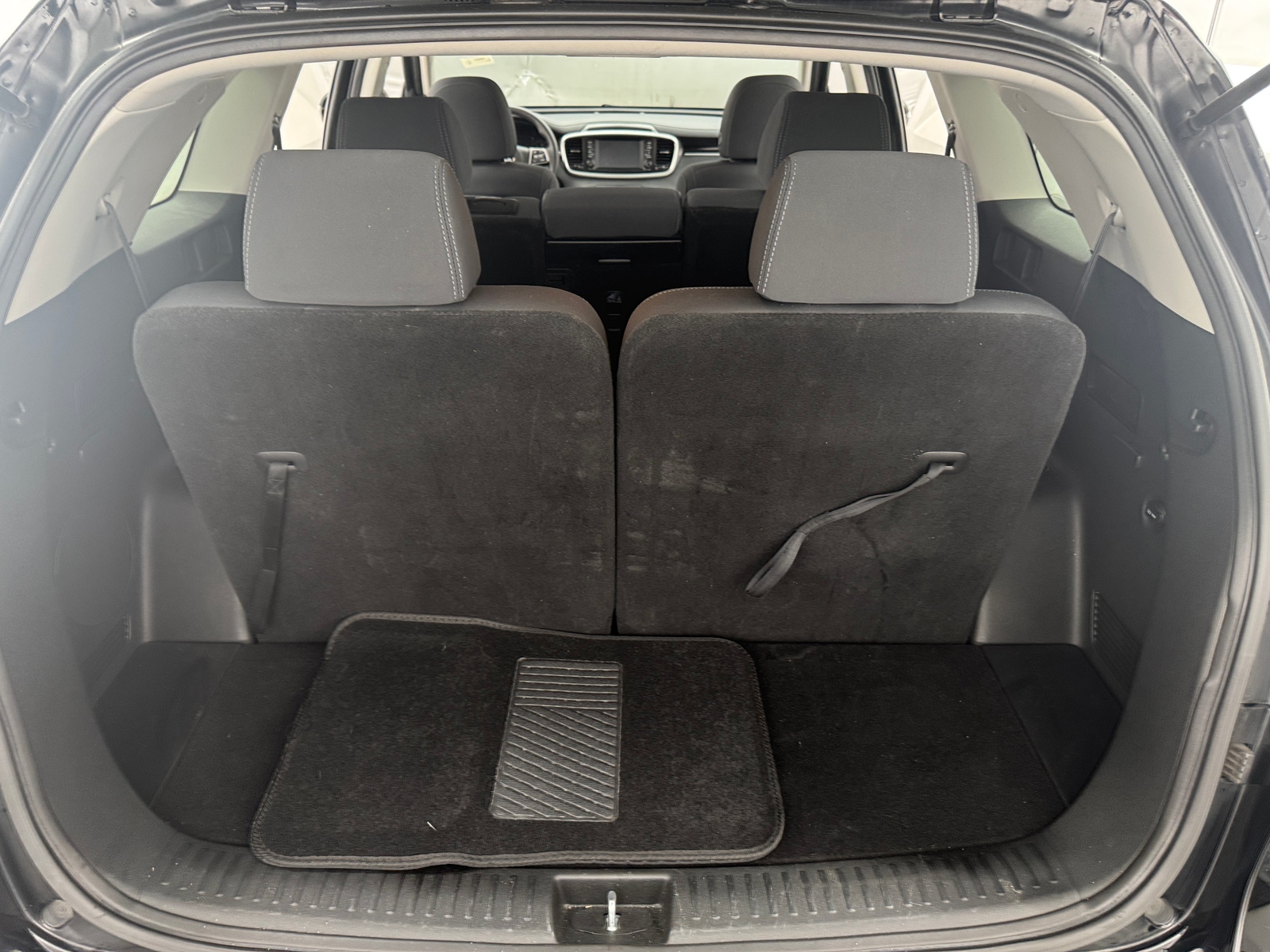 Thumbnail: 2019 Kia Sorento - 7