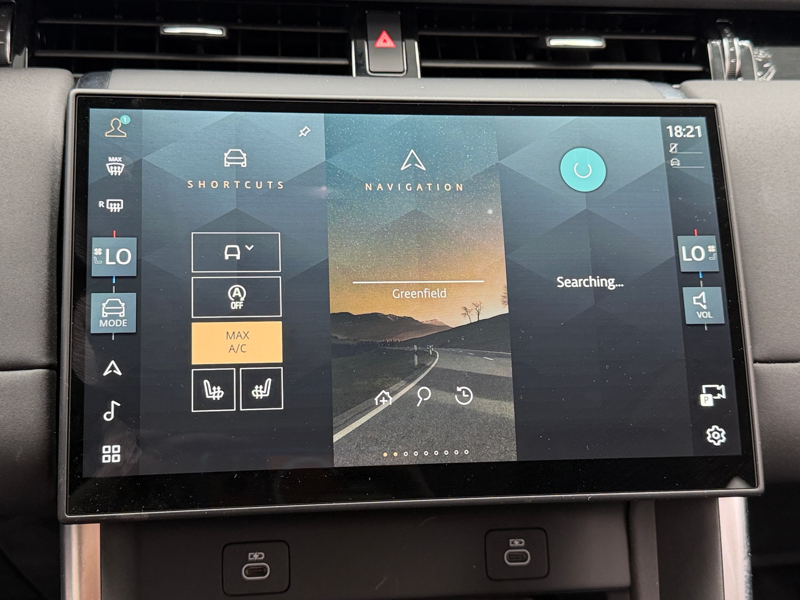 Thumbnail: 2025 Land Rover Discovery Sport - 3