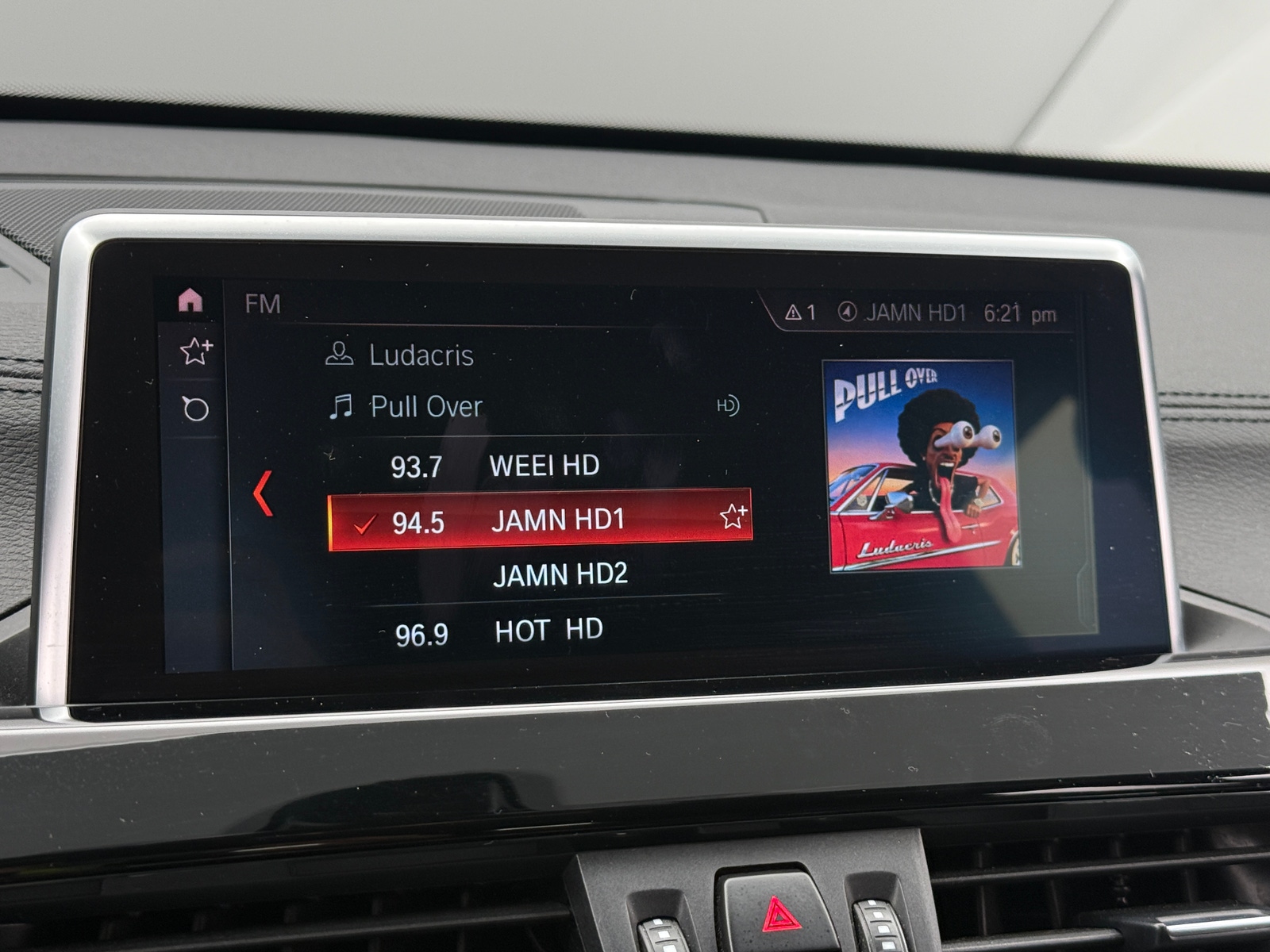 Thumbnail: 2021 BMW X1 - 3