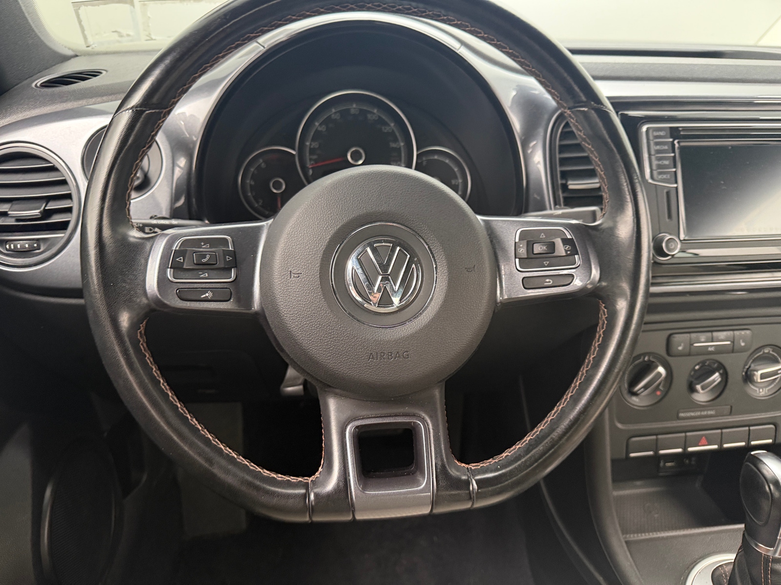 Thumbnail: 2017 Volkswagen Beetle - 5