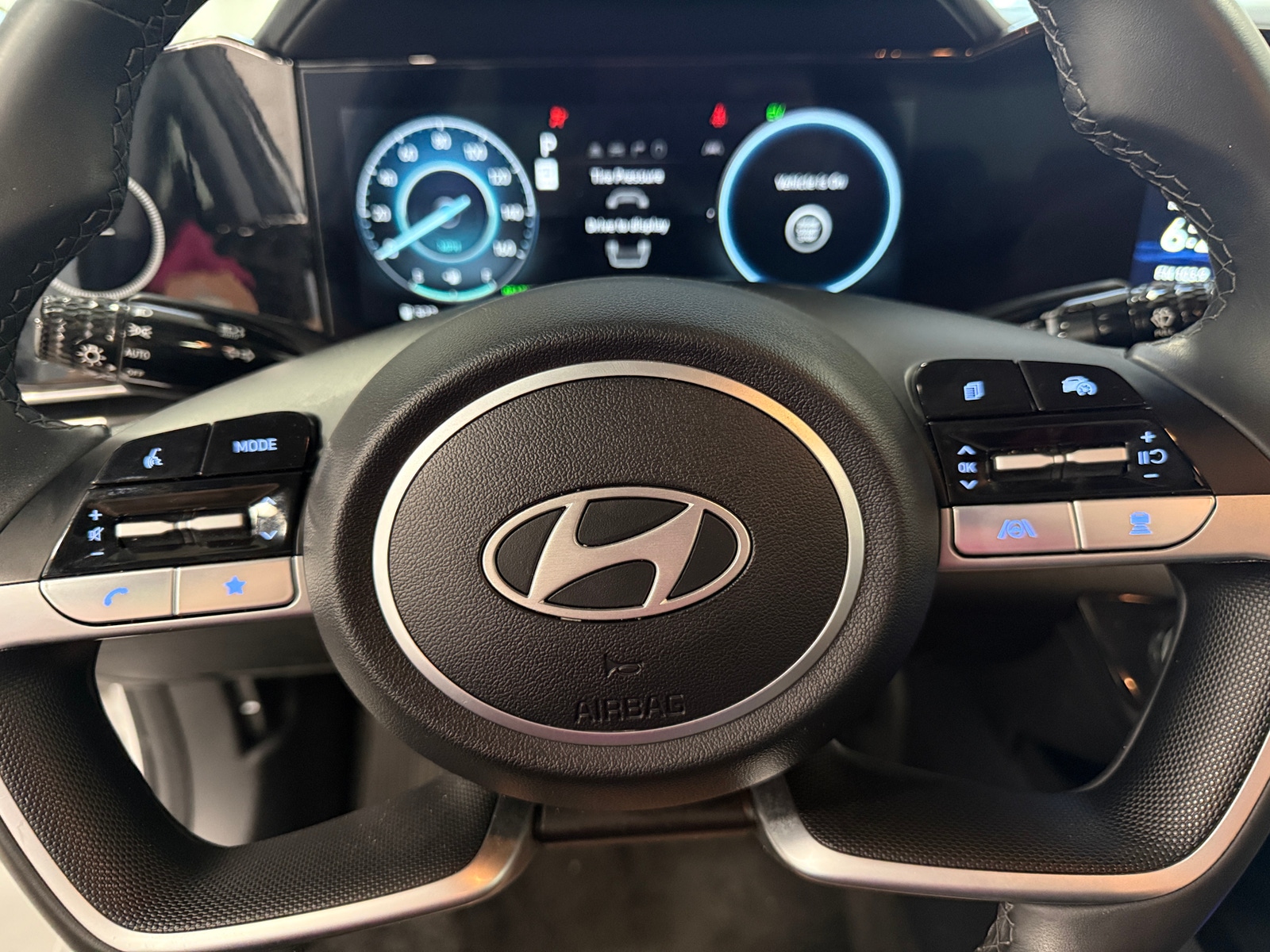 Thumbnail: 2025 Hyundai Elantra - 4