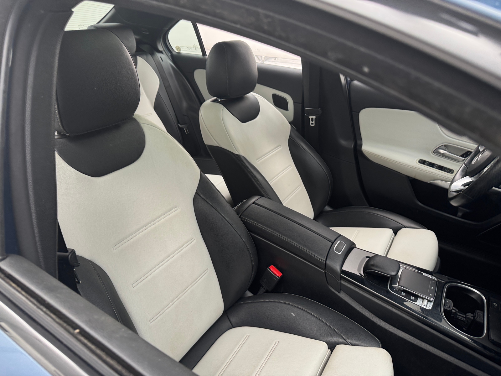 Thumbnail: 2020 Mercedes-Benz A-Class - 2