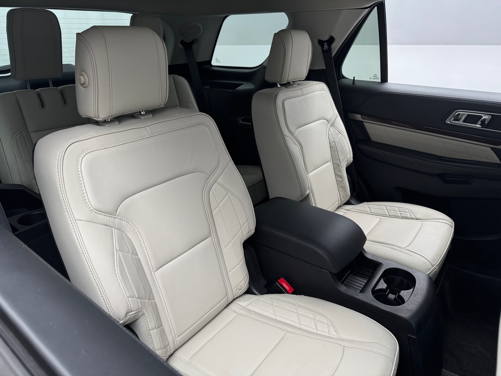 Thumbnail: 2017 Ford Explorer - 5