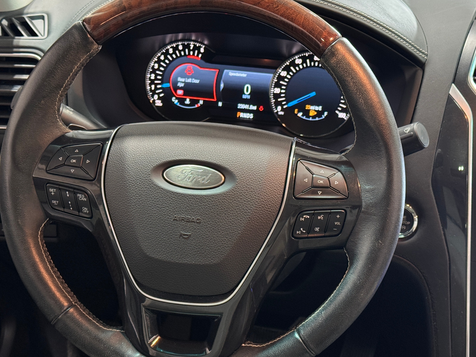 Thumbnail: 2017 Ford Explorer - 4