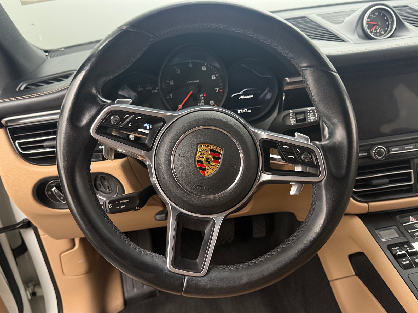 Thumbnail: 2021 Porsche Macan - 5