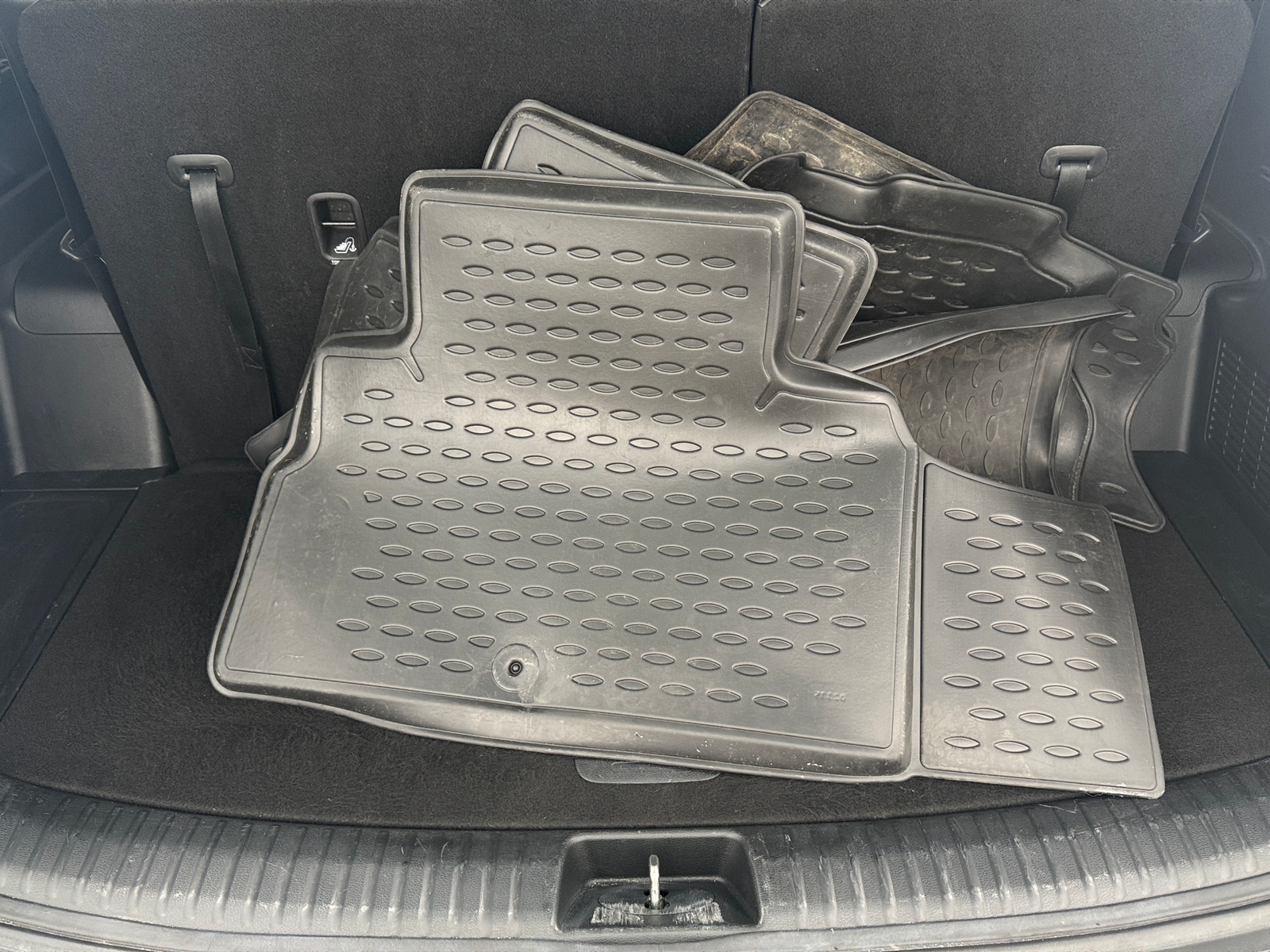 Thumbnail: 2022 Kia Telluride - 6