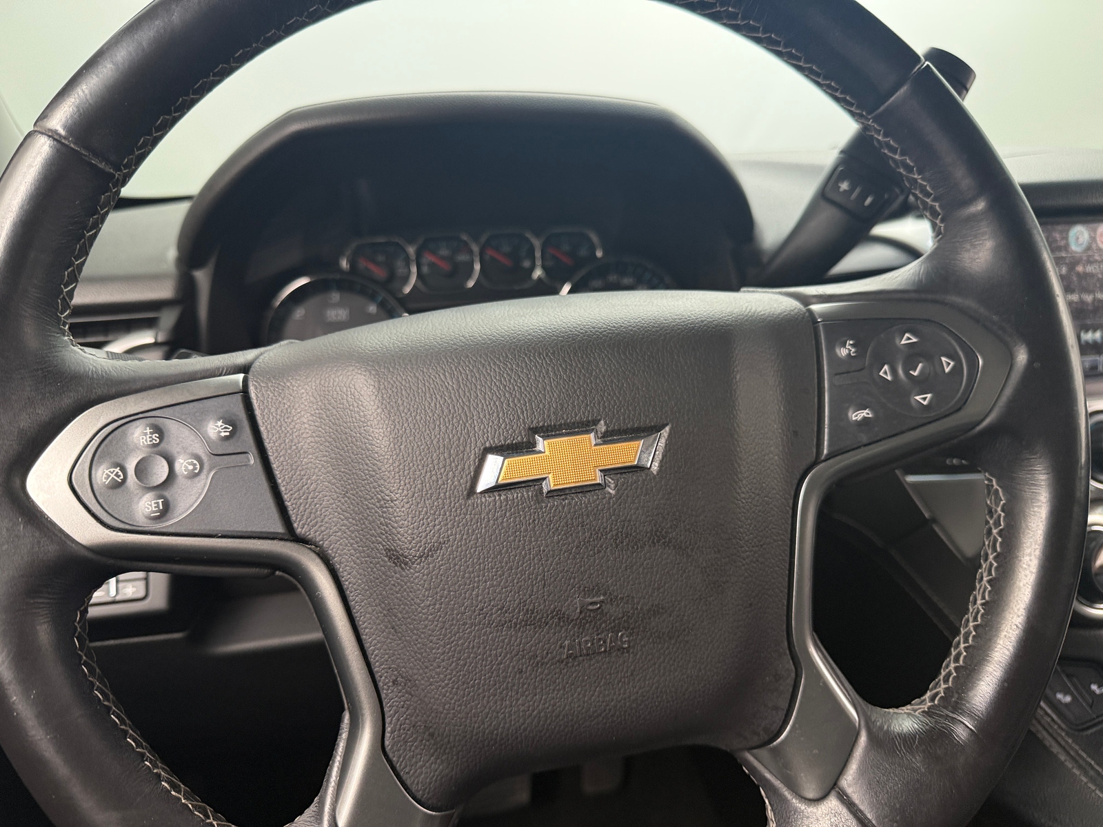 Thumbnail: 2018 Chevrolet Tahoe - 4