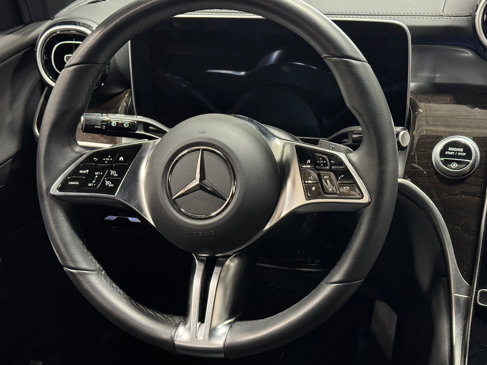 Thumbnail: 2025 Mercedes-Benz GLC - 4