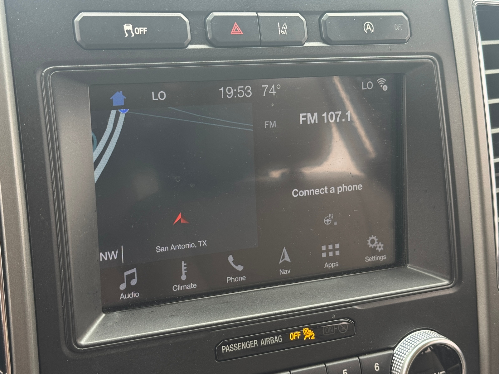 Thumbnail: 2019 Ford Expedition - 4